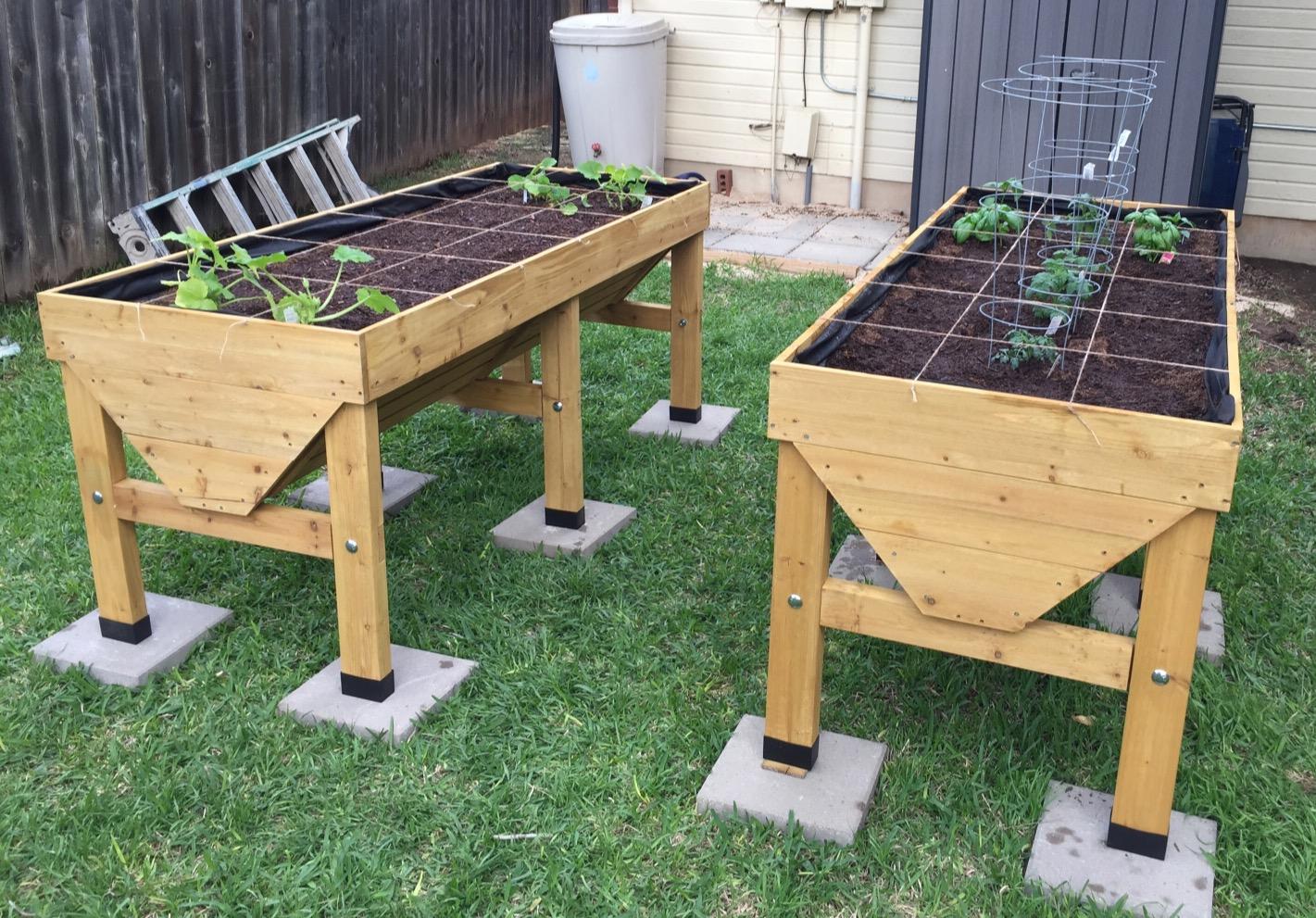 VegTrug Classic Raised Bed, Grey Wash, Small 1m - Cedar Wood V-Shaped Raised Garden Bed for Outdoor Gardening - Ergonomic Design for Balcony, Patio & Small Spaces customer photo 2