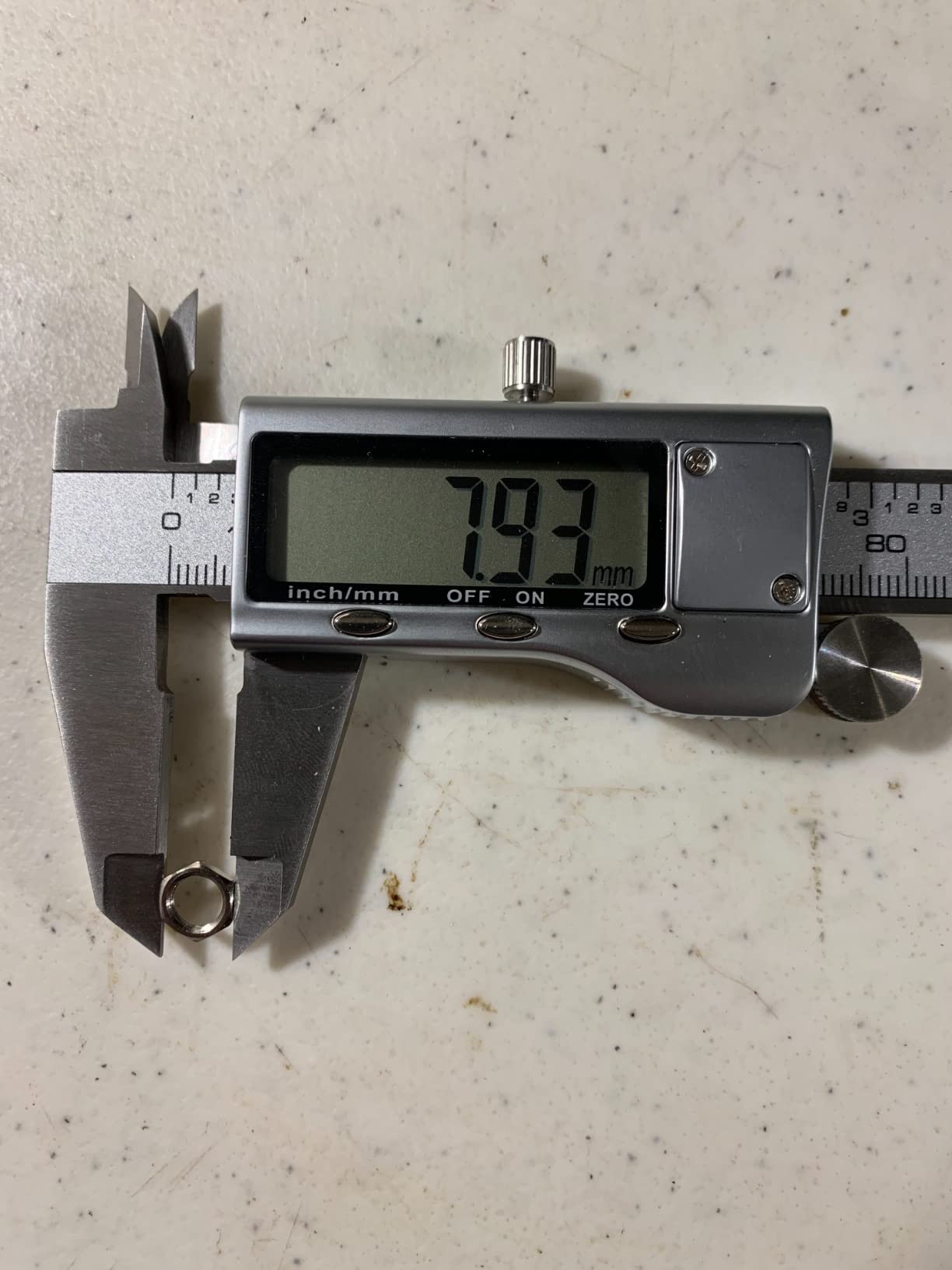 Digital Caliper Measuring Tool, Stainless Steel Vernier Caliper Digital Micrometer with Large LCD Screen, 6 Inch Caliper Tool for DIY/Household, Auto-Off Feature, Inch and Millimeter Conversion customer photo 1