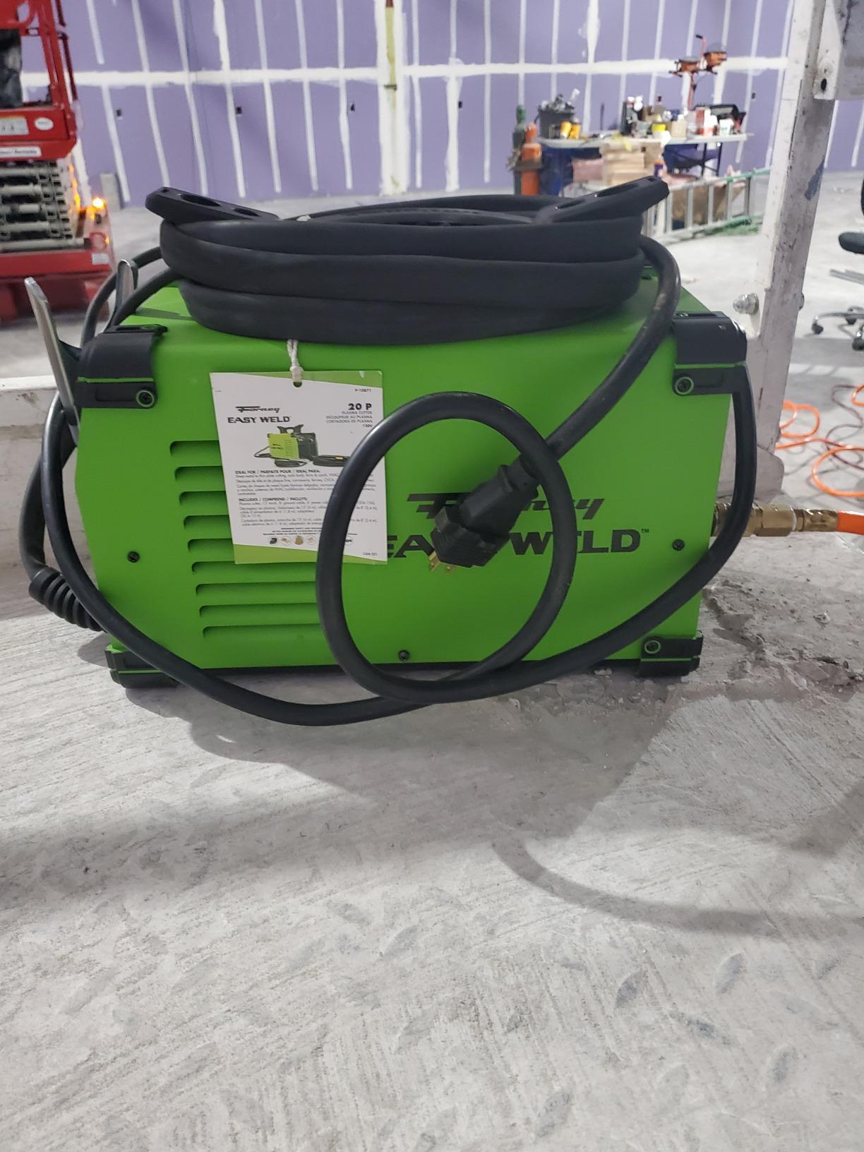 Forney 251 Easy Weld 20 P Plasma Cutter - Portable and Versatile Cutting Tool for Precise Metal Cutting customer photo 1