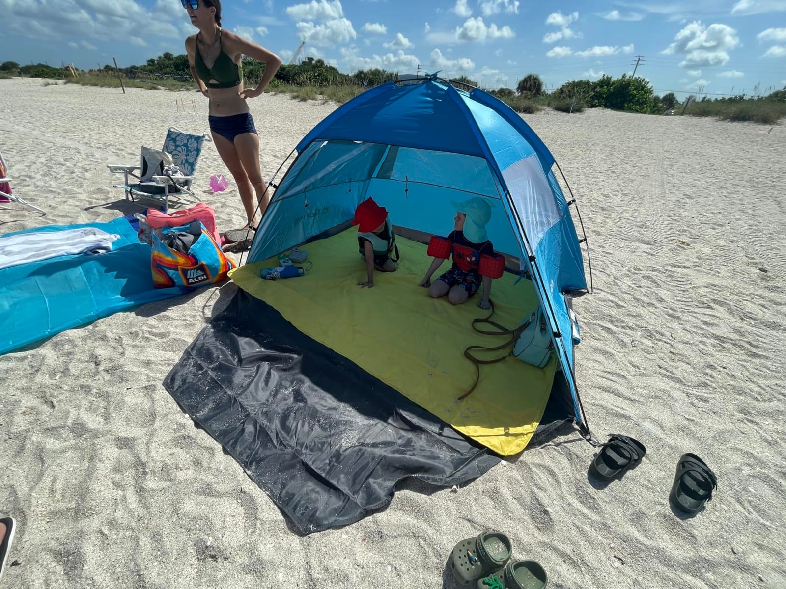 Gorich Beach Tent Sun Shelter for 3/4/6/8/10 Person with UPF 50+ UV Protection, Lightweight & Easy Setup Beach Shade Canopy, Portable Beach Shade Tent Beach Cabana customer photo 2