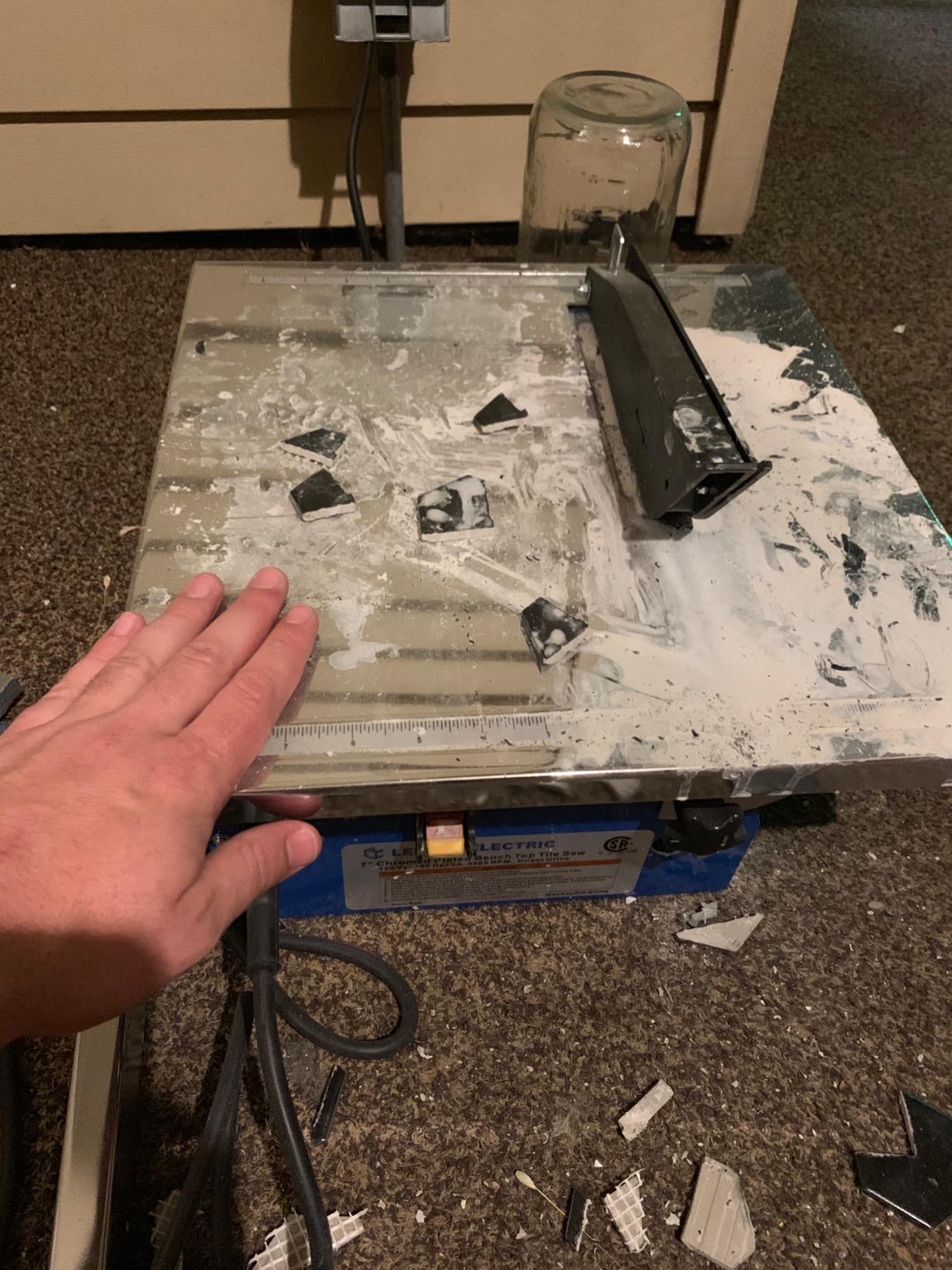 Leegol Electric 7in. Wet Tile Saw (wet tile saw 1) customer photo 1