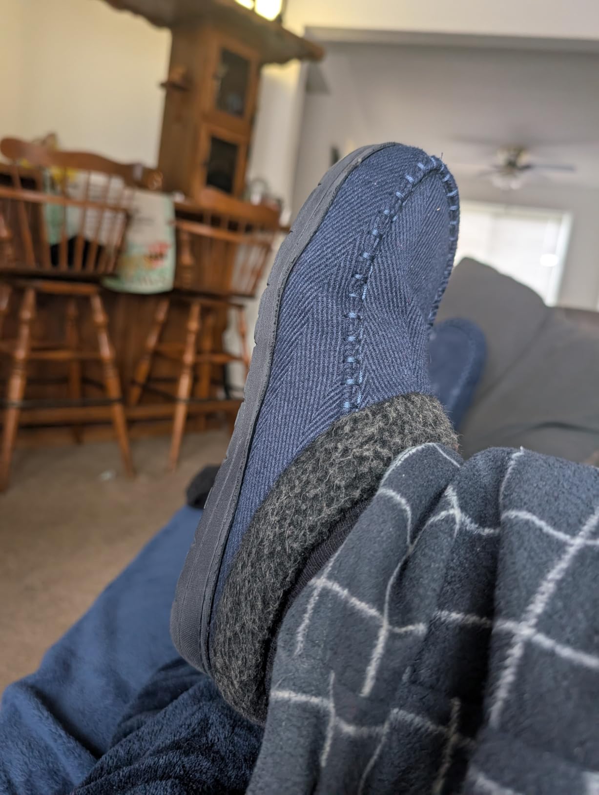 Dearfoams Men’s Brendan Indoor/Outdoor Breathable Memory Foam Clog House Shoe with Wide Widths Slipper customer photo 1