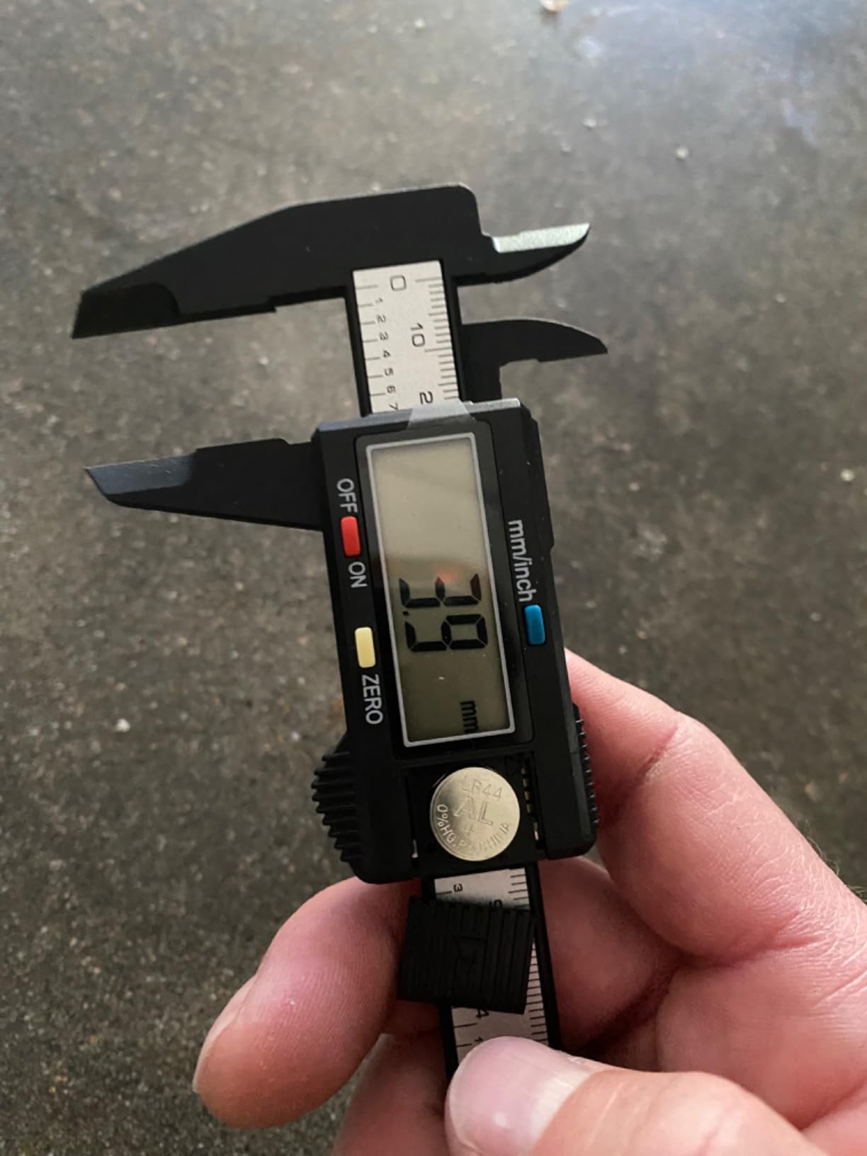 Digital Caliper, Adoric Calipers 0-6 Inch, Inch/mm Conversion, Large LCD customer photo 2