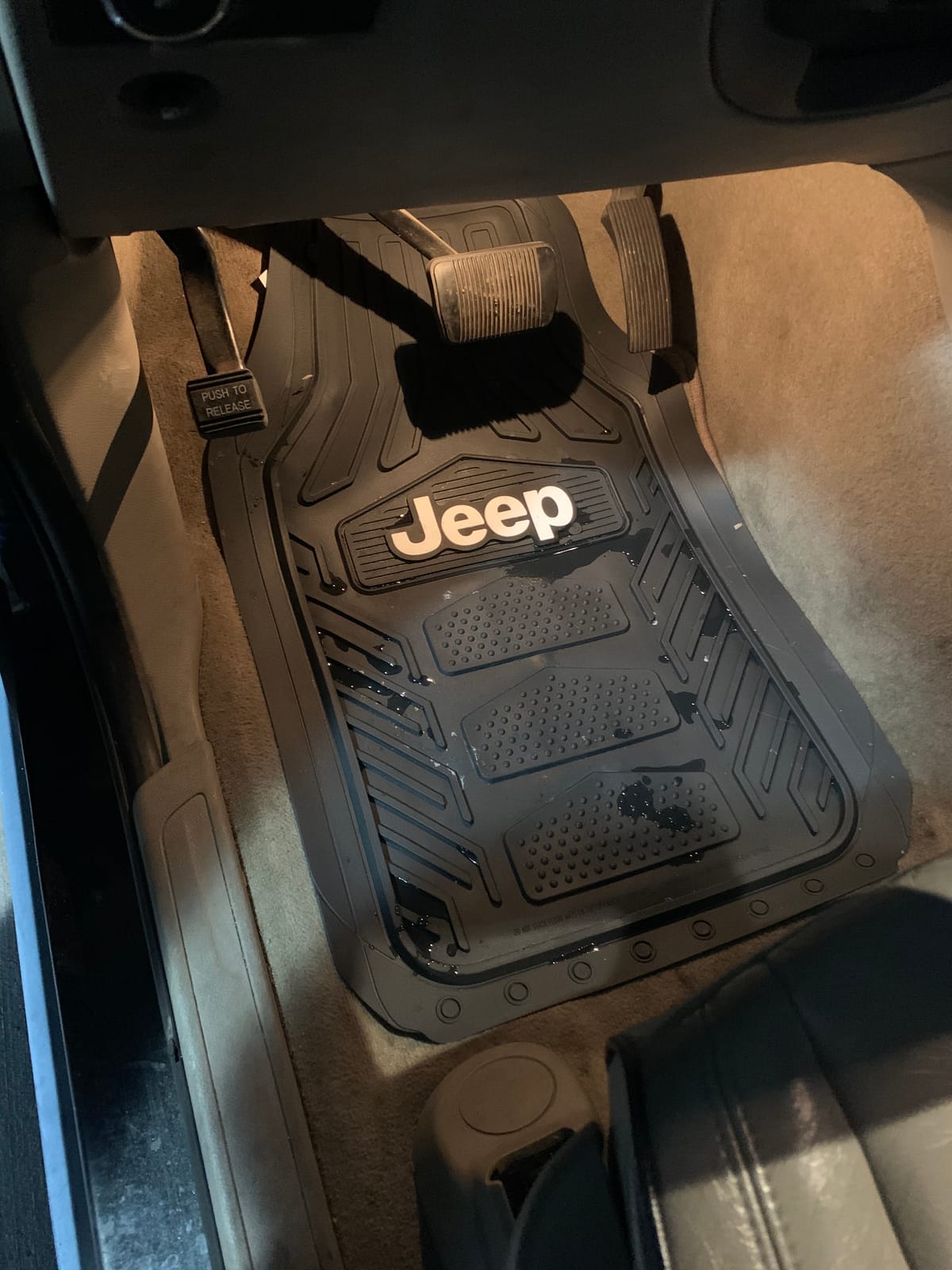 Plasticolor 001668R01 Jeep Weatherpro 4 Piece Floor Mats Set, Floor Mats, One Size, Black customer photo 1