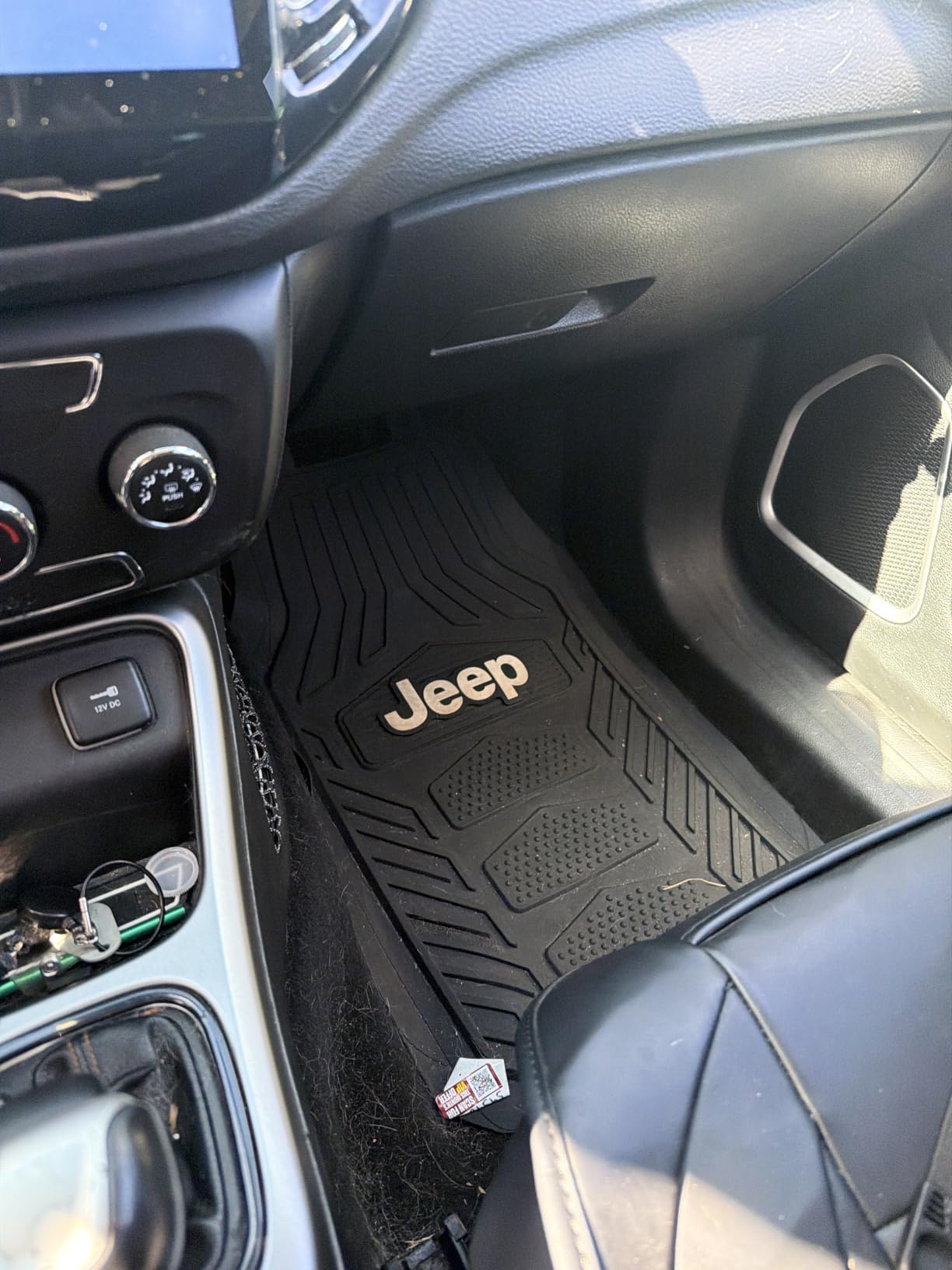 Plasticolor 001668R01 Jeep Weatherpro 4 Piece Floor Mats Set, Floor Mats, One Size, Black customer photo 2
