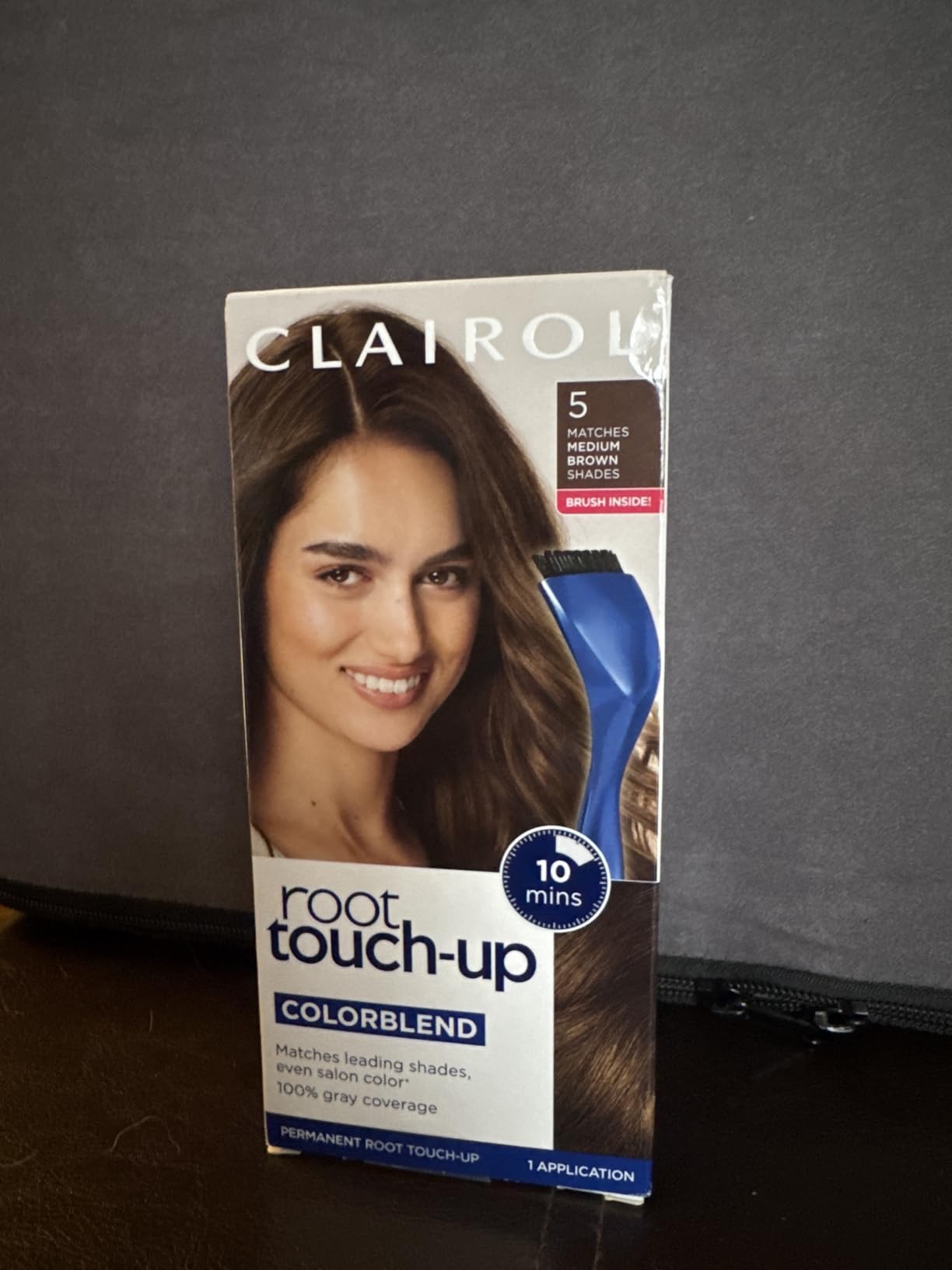 Clairol Root Touch Up Permanent Hair Dye, 5 Medium Brown, Pack of 1 customer photo 1