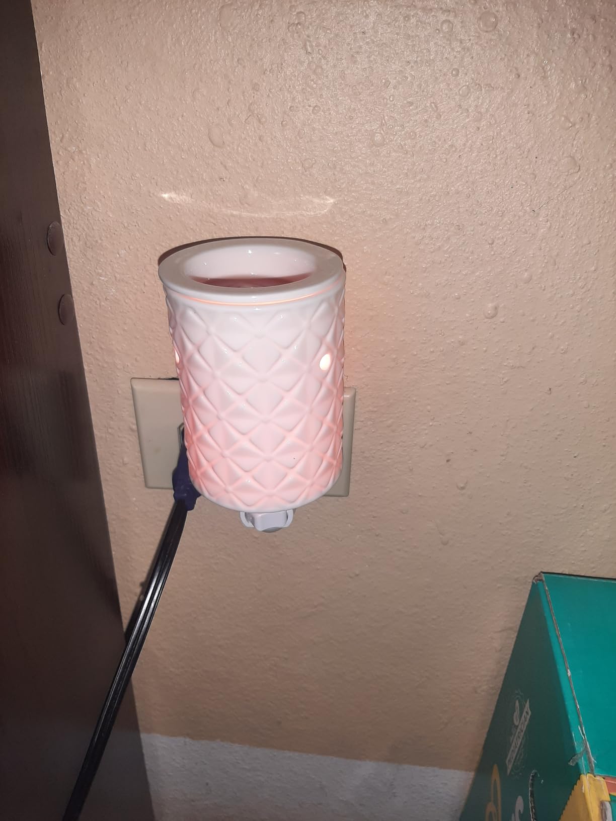 STAR MOON Ceramic Wax Melt Warmer, Plug-in Electric with Night Light, Includes 2 Bulbs customer photo 1