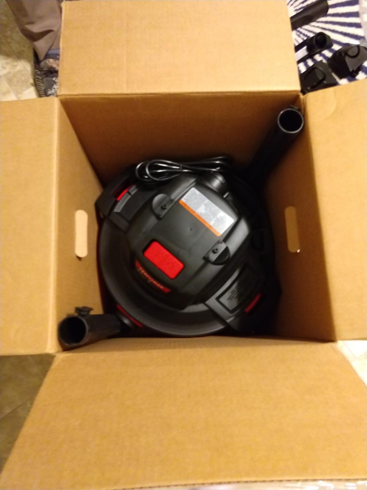 CRAFTSMAN CMXEVBE17584 6 Gallon 3.5 Peak HP Wet Dry Shop Vacuum customer photo 1