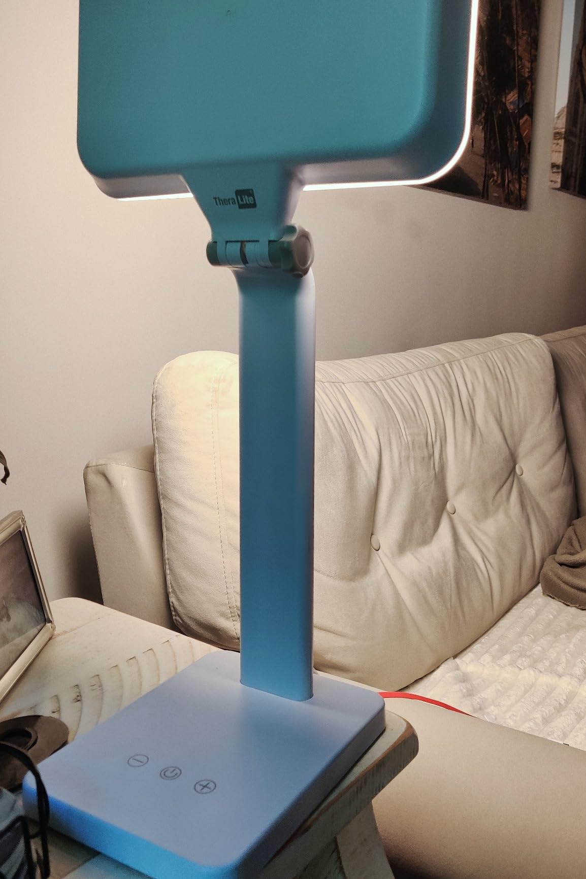 Theralite Aura Bright 10000 Lux Therapy Lamp, Sun Lamp for Light Box Therapy to Fight Low Energy with Adjustable Brightness 4 Light Settings for Sunlight Deprivation for Home and Office Use, White customer photo 1