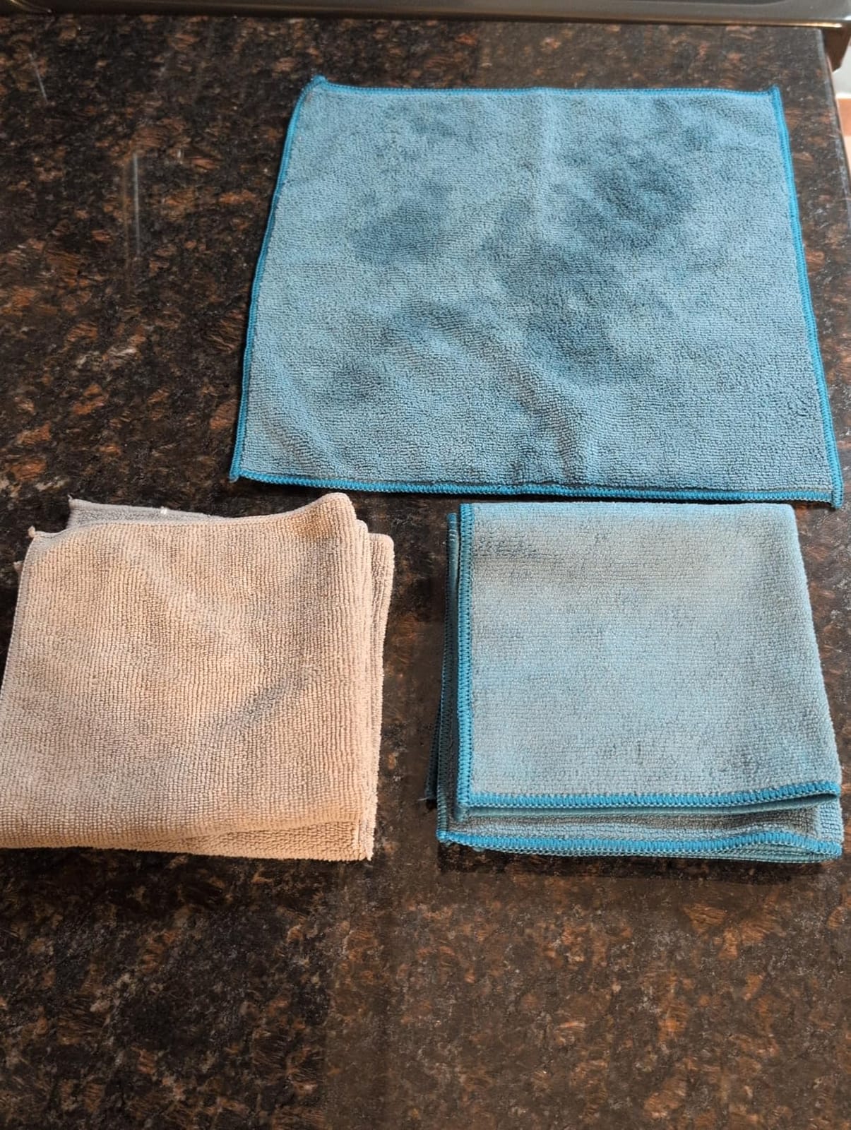 MR.SIGA Microfiber Cleaning Cloths, Streak Free Microfiber Towels, 12 Pack | Ultra absorbent and high density, reusable cleaning towels for kitchen, car, glass and household surfaces, color coded cloths customer photo 2