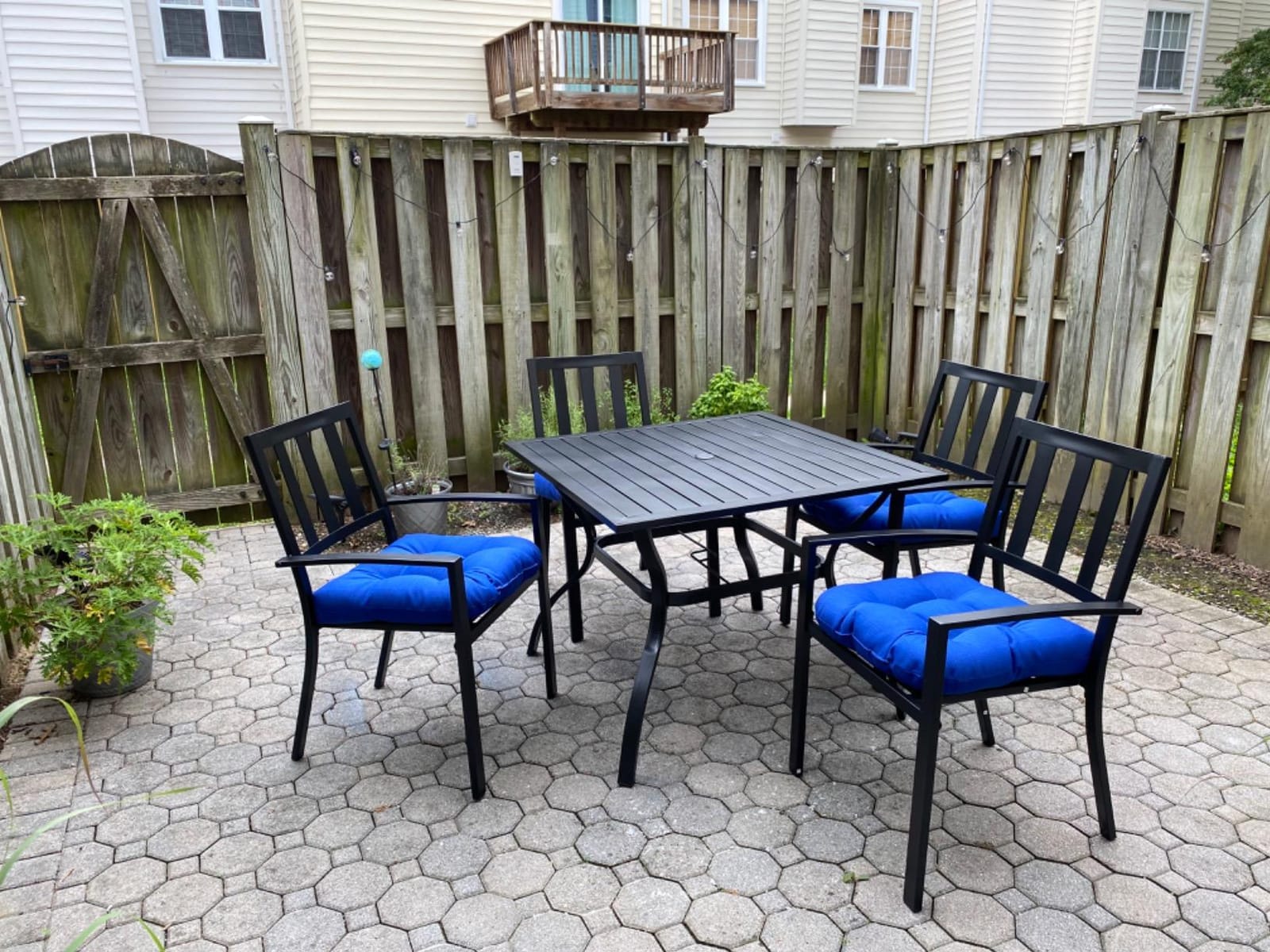 PHI VILLA Outdoor Table and Chairs for 4,37