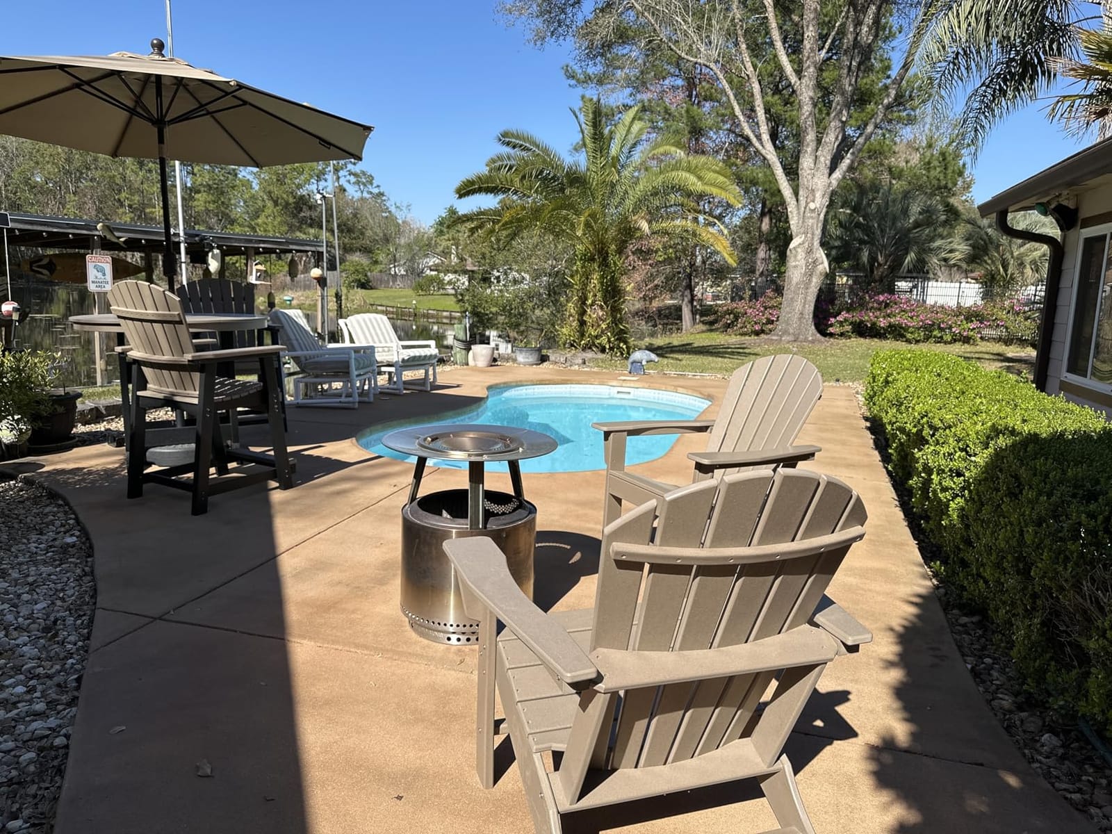 Signature Design by Ashley Sundown Treasure Outdoor Adirondack Chair, White customer photo 2