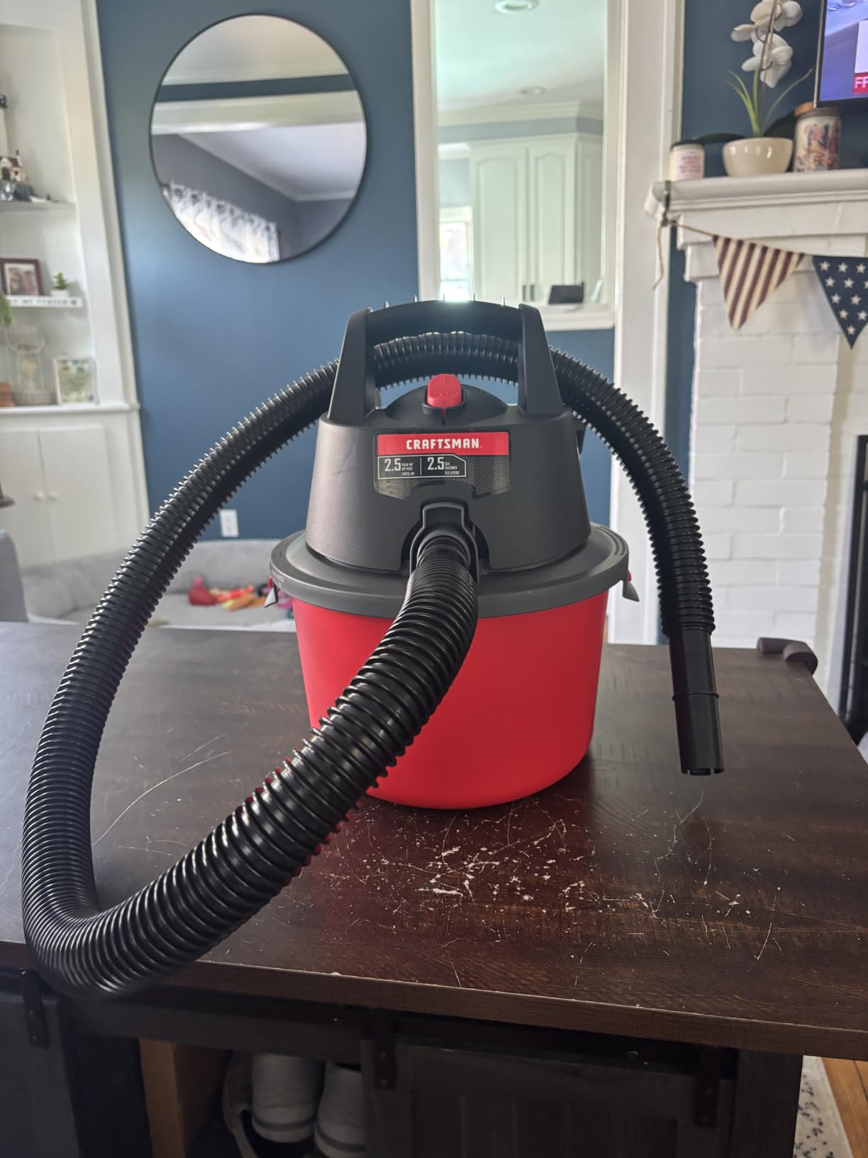 CRAFTSMAN CMXEVBE17250 2.5 Gallon 2.5 Peak HP Wet Dry Shop Vacuum customer photo 2