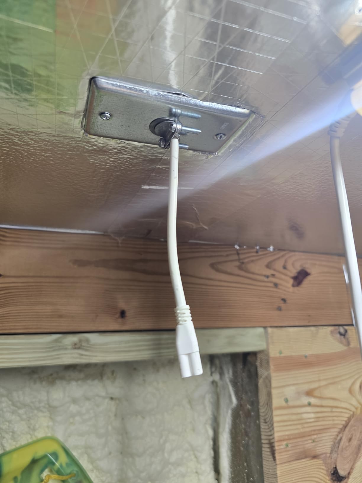 Barrina T8 LED Shop Lights 8FT, 72W 10000LM 5000K, High Output, 10 Packs customer photo 2