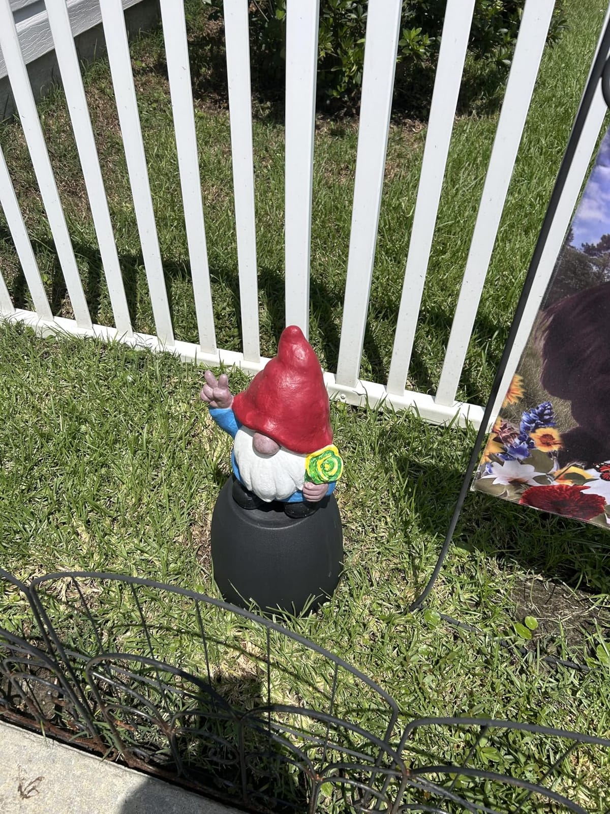 Magicfly Outdoor Acrylic Paint, 30 Colors Outdoor Paint 60ml with 3 Brushes customer photo 2