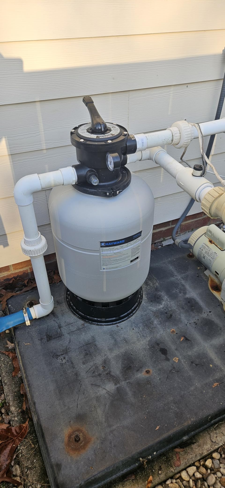 Hayward W3S210T ProSeries Sand Filter, 20 in., Top-Mount for Above-Ground Swimming Pools customer photo 2