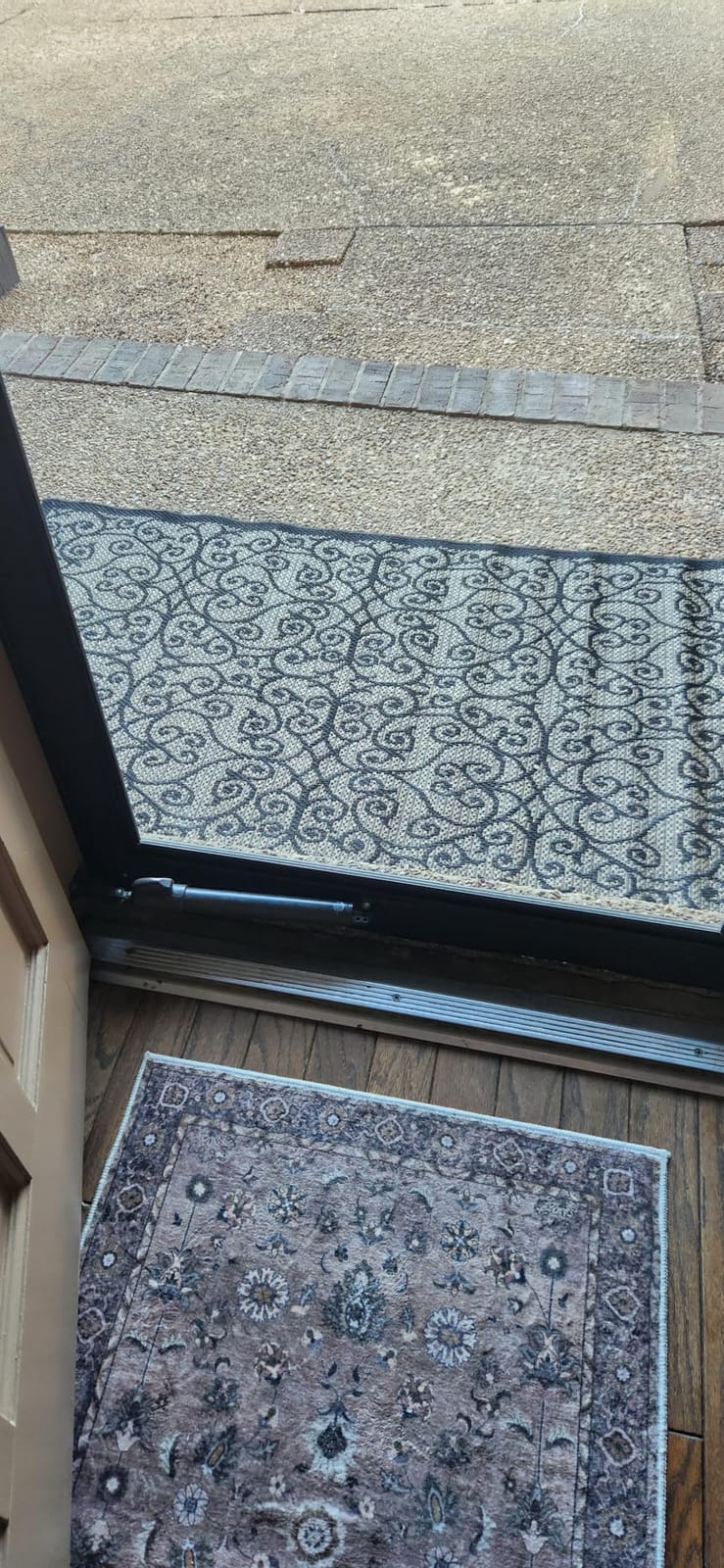 JONATHAN Y Vintage Filigree Indoor Outdoor Area Rug 8X10 Black/Khaki, Madrid Textured Weave for Backyard, Patio, Porch, Easy-Cleaning, High Traffic, Pet-Friendly, Non-Shedding (SMB107A-8) customer photo 2
