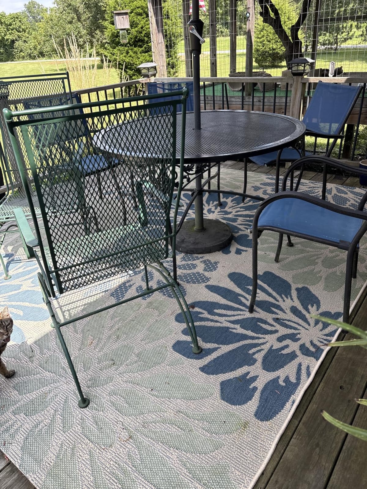 JONATHAN Y Floral Textured Weave Indoor Outdoor Area Rug 5X8 Navy/Aqua, Zinnia Modern for Backyard, Patio, Porch, Easy-Cleaning, High Traffic, Pet-Friendly, Non-Shedding (SMB110C-5) customer photo 1