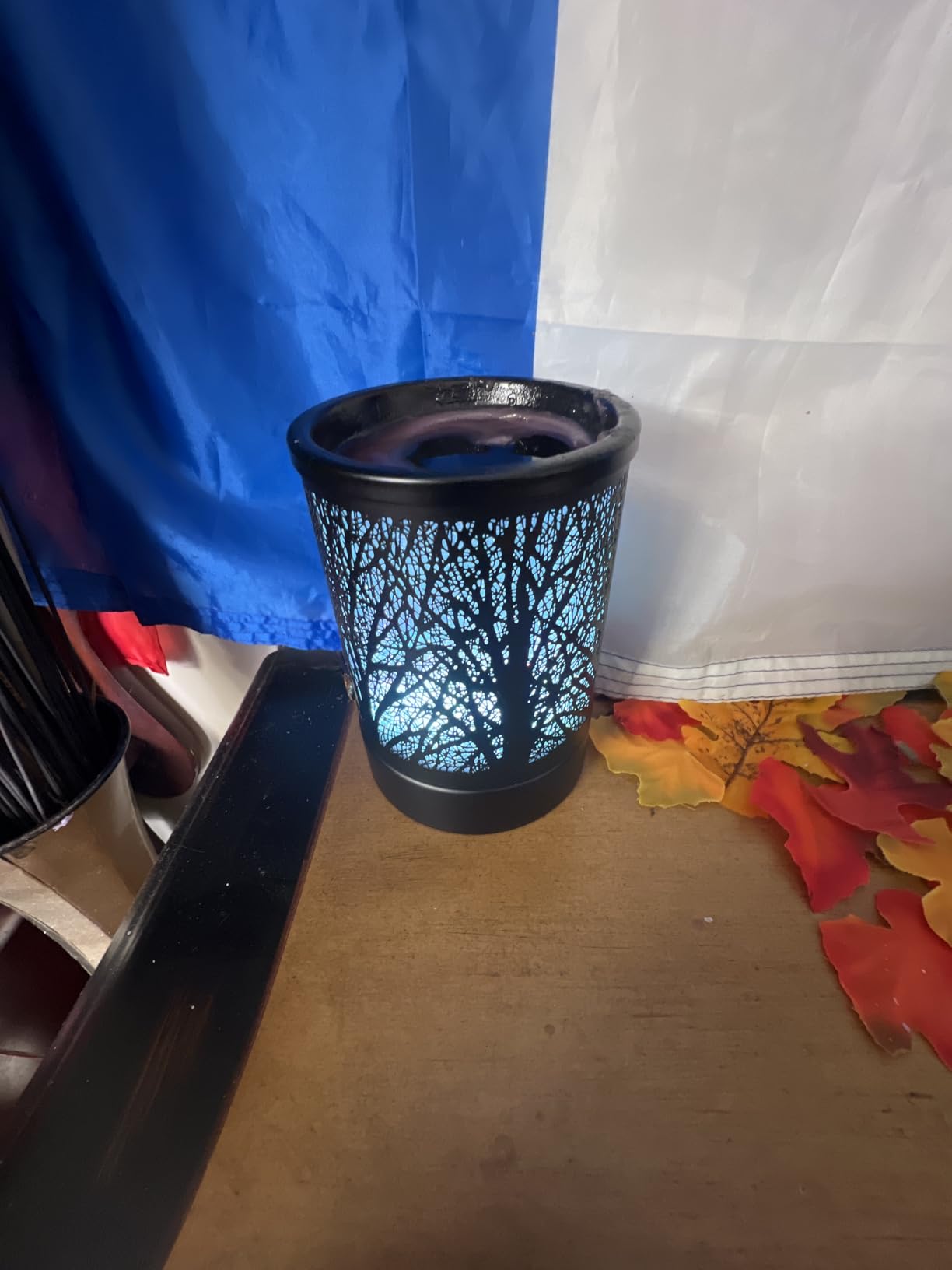 Enaroma Fragrance Wax Melts Warmer with 7 Colors LED Changing Light, Black Forest Design customer photo 2