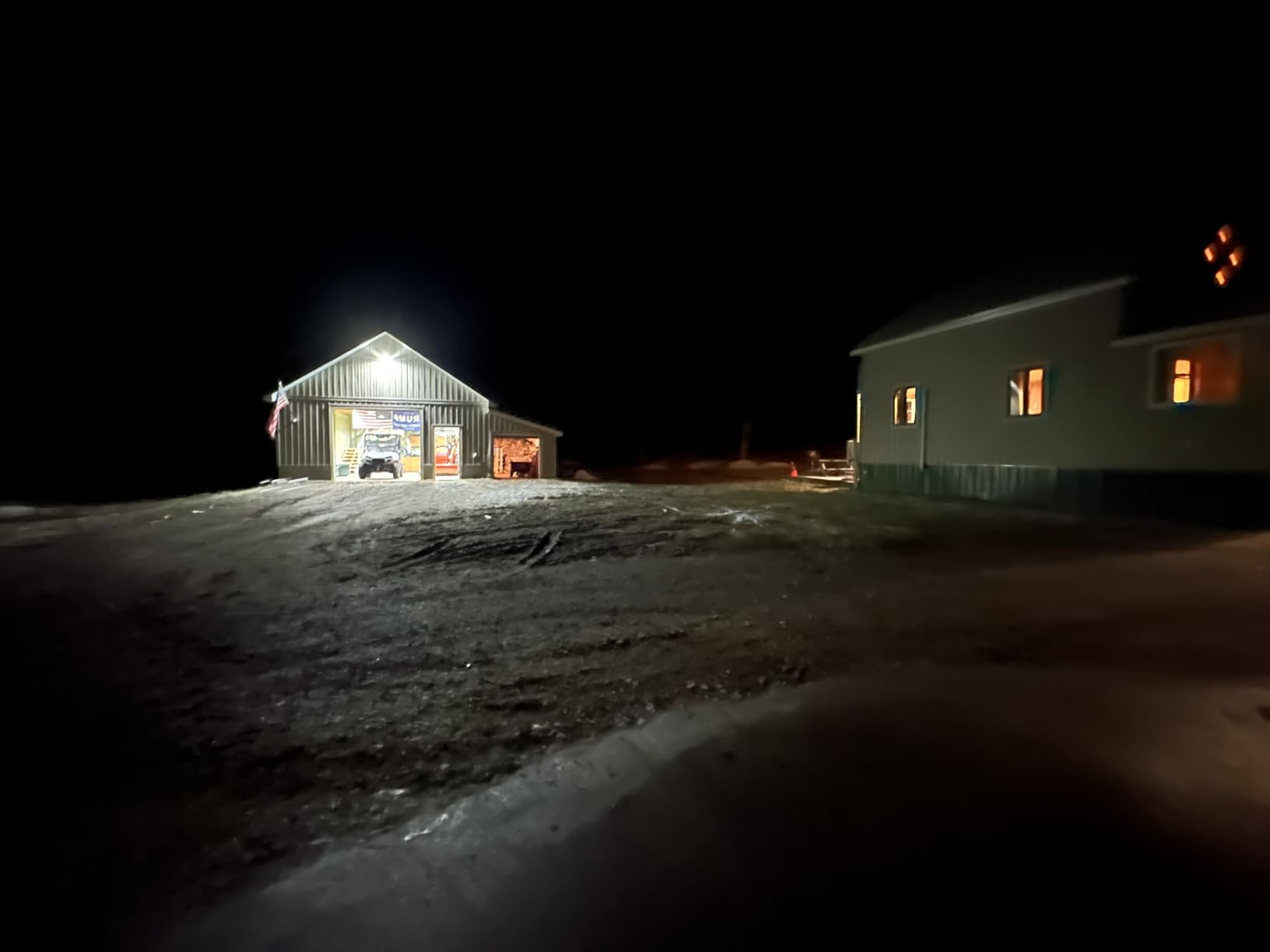 CINOTON 55W 6600LM LED Barn Light, 5000K, ETL Listed, Silver, 1 Pack customer photo 1