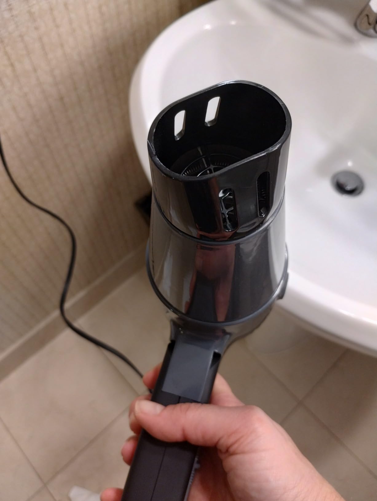 Universal Hair Diffuser “Super Sturdy” 1.7 Inch to 2.6 Inch for Natural Curly and Wavy Hair, Hair Dryer Attachment customer photo 1