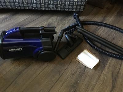 Sanitaire Professional Compact Canister Vacuum Cleaner, SL3681A customer photo 1
