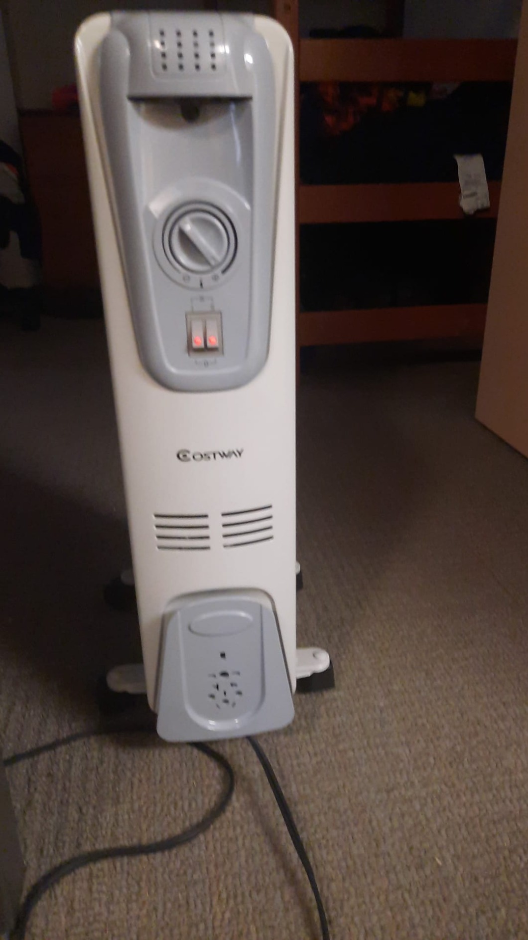 COSTWAY Oil Filled Radiator Heater, 1500W Portable Space Heater with Adjustable Thermostat, 3 Heat Settings, Overheat and Tip-Over Protection, Electric Oil Heater for Indoor Use, Bedroom, Office customer photo 1