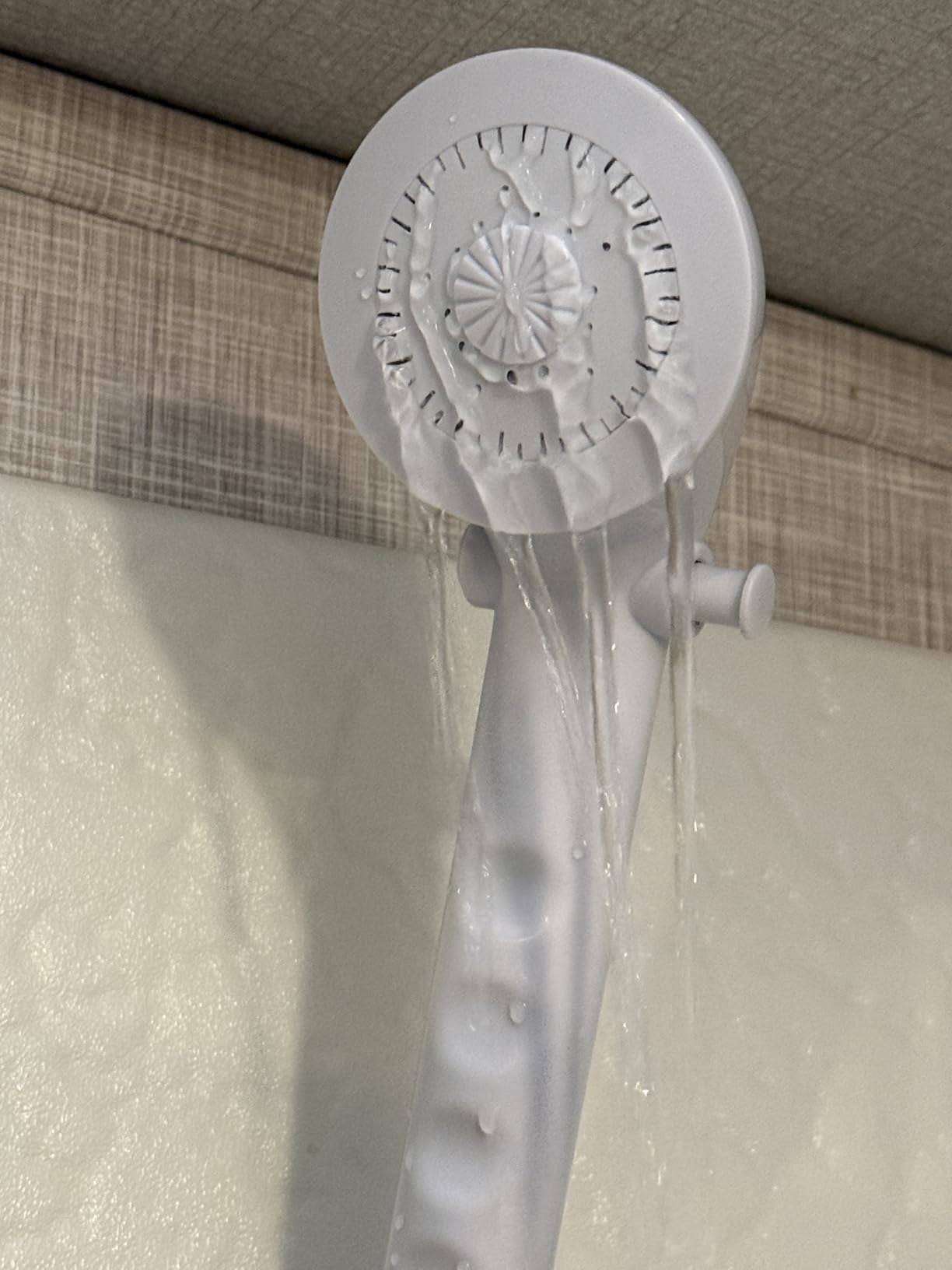 RV Shower Head with Hose - Non-Metallic Outdoor RV Shower Kits Replacement with Pause Function for RVs, Fifth Wheels, Motor Homes, Travel Trailers, Campers, Boats, White customer photo 1