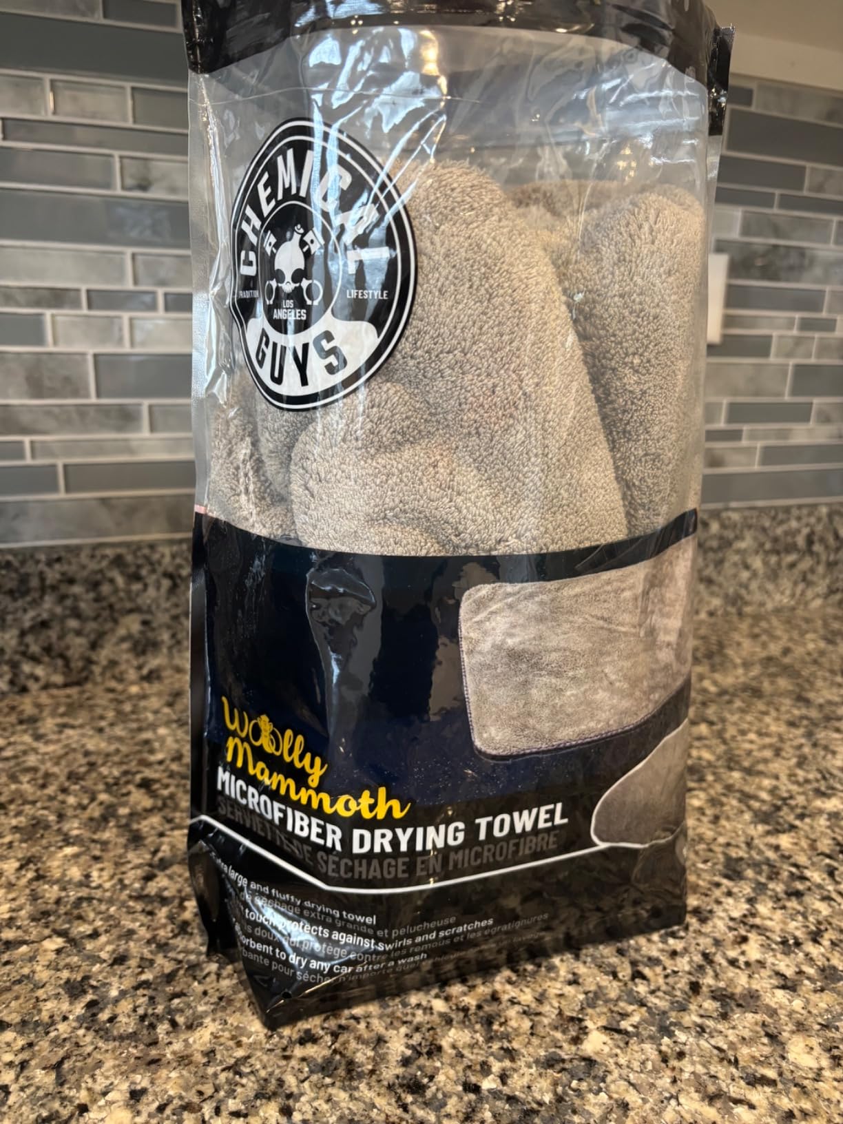 Chemical Guys, Woolly Mammoth Large Microfiber Drying Towel, 36 x 25 in customer photo 1