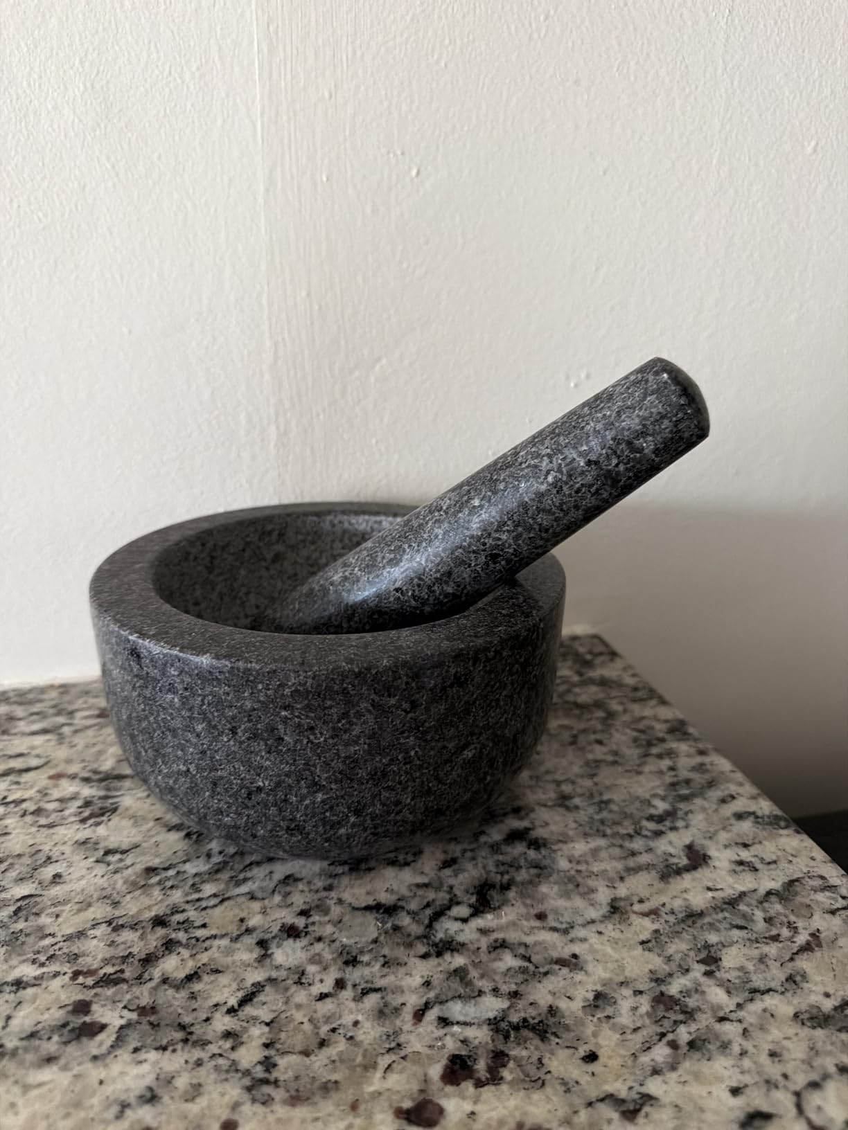 Priority Chef Heavy Duty Large 2 Cup Mortar and Pestle Set, 100% Natural Granite, 6.3 Inch Diameter Bowl, 6.5 Inch Pestle, Non-Slip Base, Stone Grinder for Guacamole Salsa Pesto Herbs Spices, Black customer photo 1