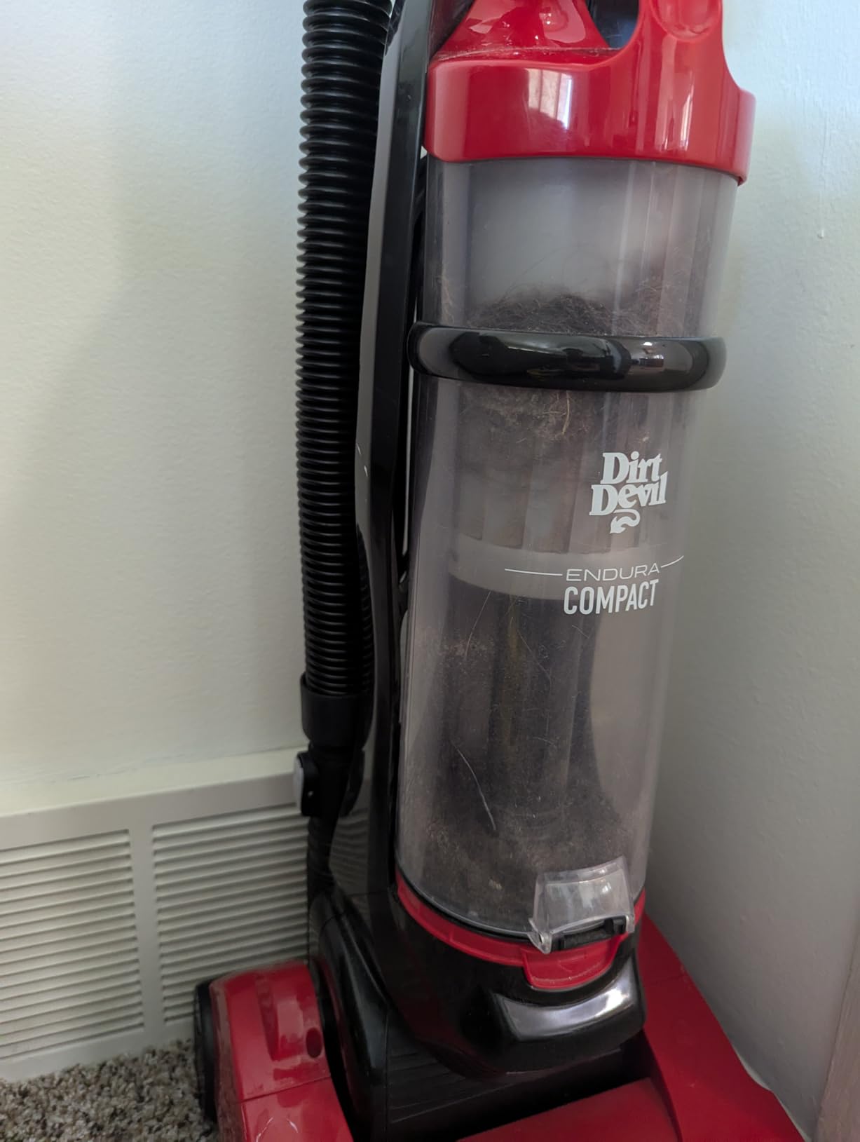 Dirt Devil Endura Lite Upright Bagless Vacuum Cleaner customer photo 2