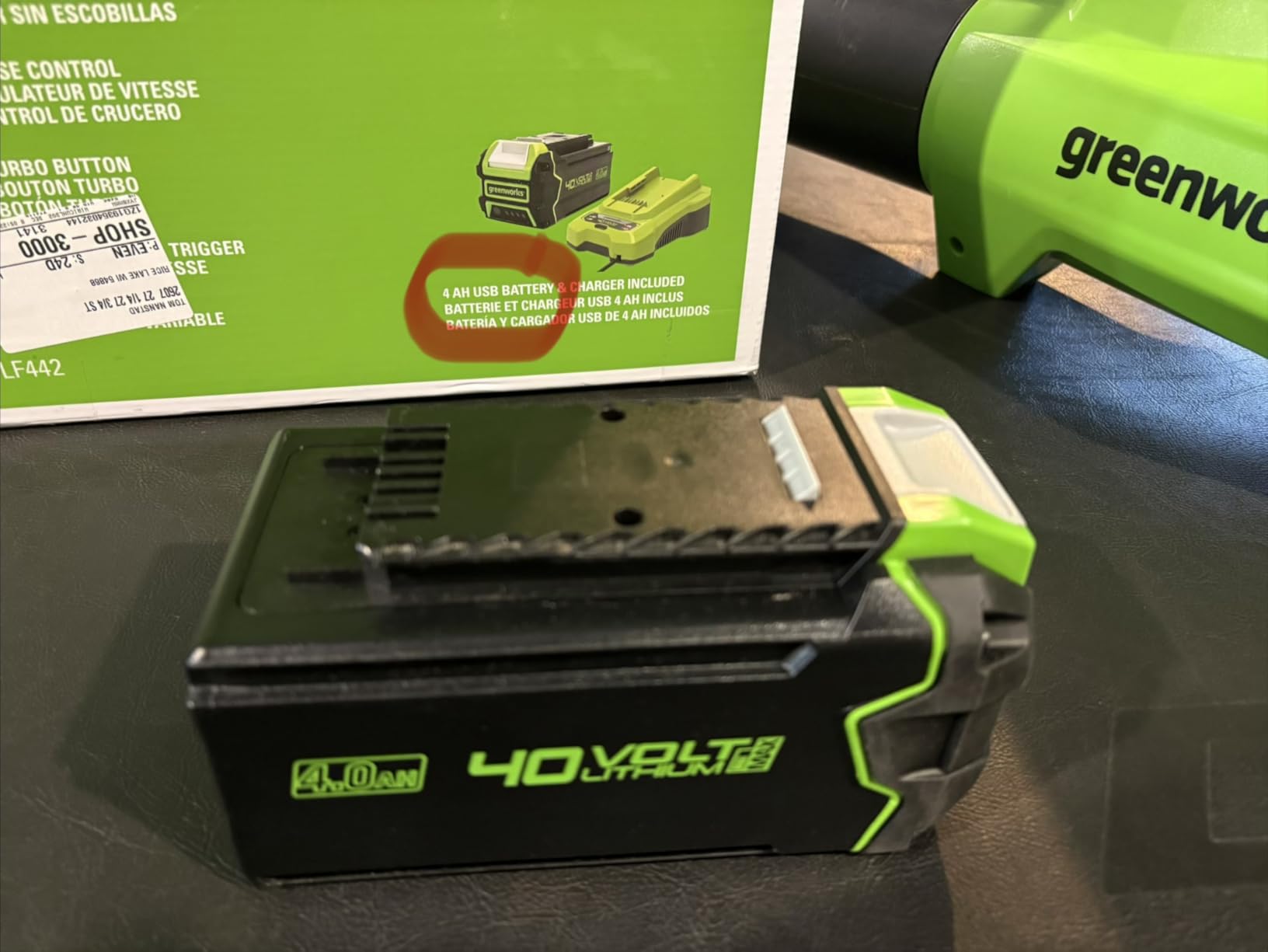 Greenworks 40V Electric Leaf Blower, 550 CFM, 4.0 Ah Battery and Charger customer photo 1