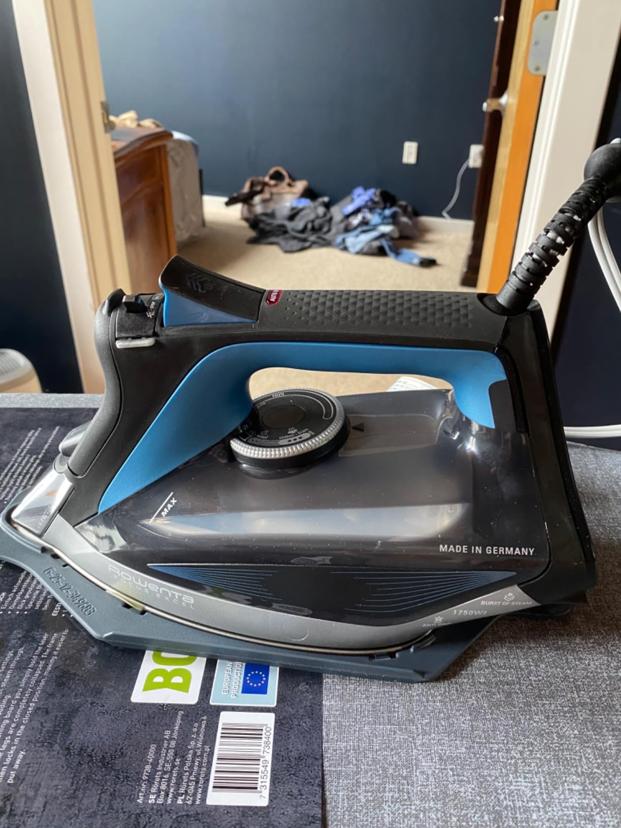 Rowenta Focus Excel Steam Iron for Clothes, Anti-Drip Protection, Iron Steamer for Clothes, 1725 Watts, DW5280, Grey customer photo 1