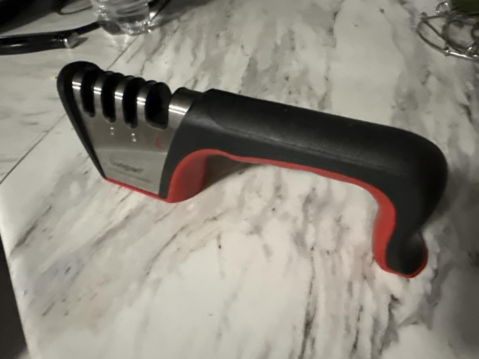 Longzon 5-in-1 Knife Sharpener 4 Stage with Cut-Resistant Glove, Quickly Sharpens & Restores Dull Blades, Easy & Safe for Home Manual Kitchen Use, Fits Most Knives and Scissors, Black+Silver customer photo 2