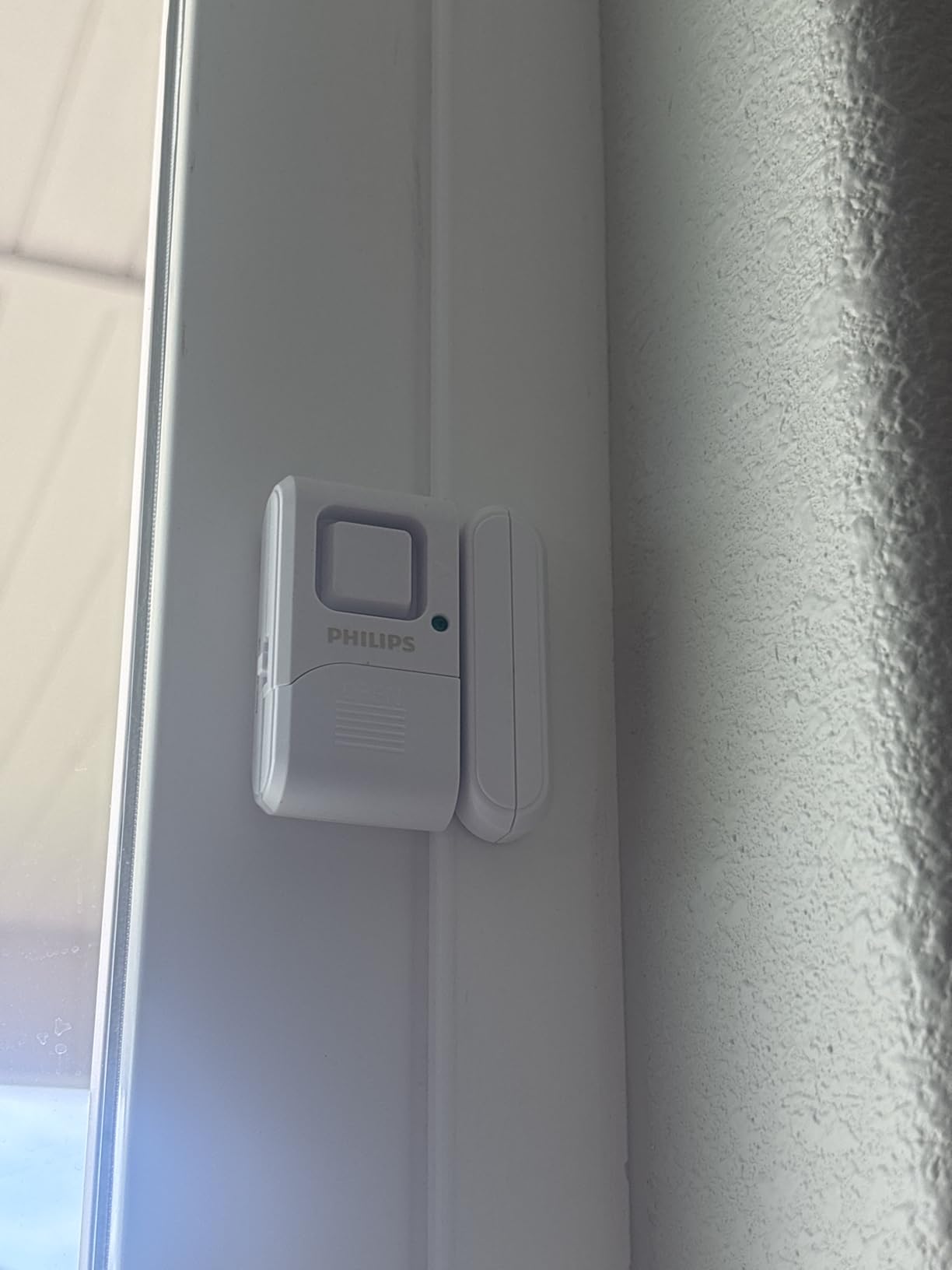Philips Personal Security Window and Door Alarm, 4 Pack, Wireless Chime customer photo 1