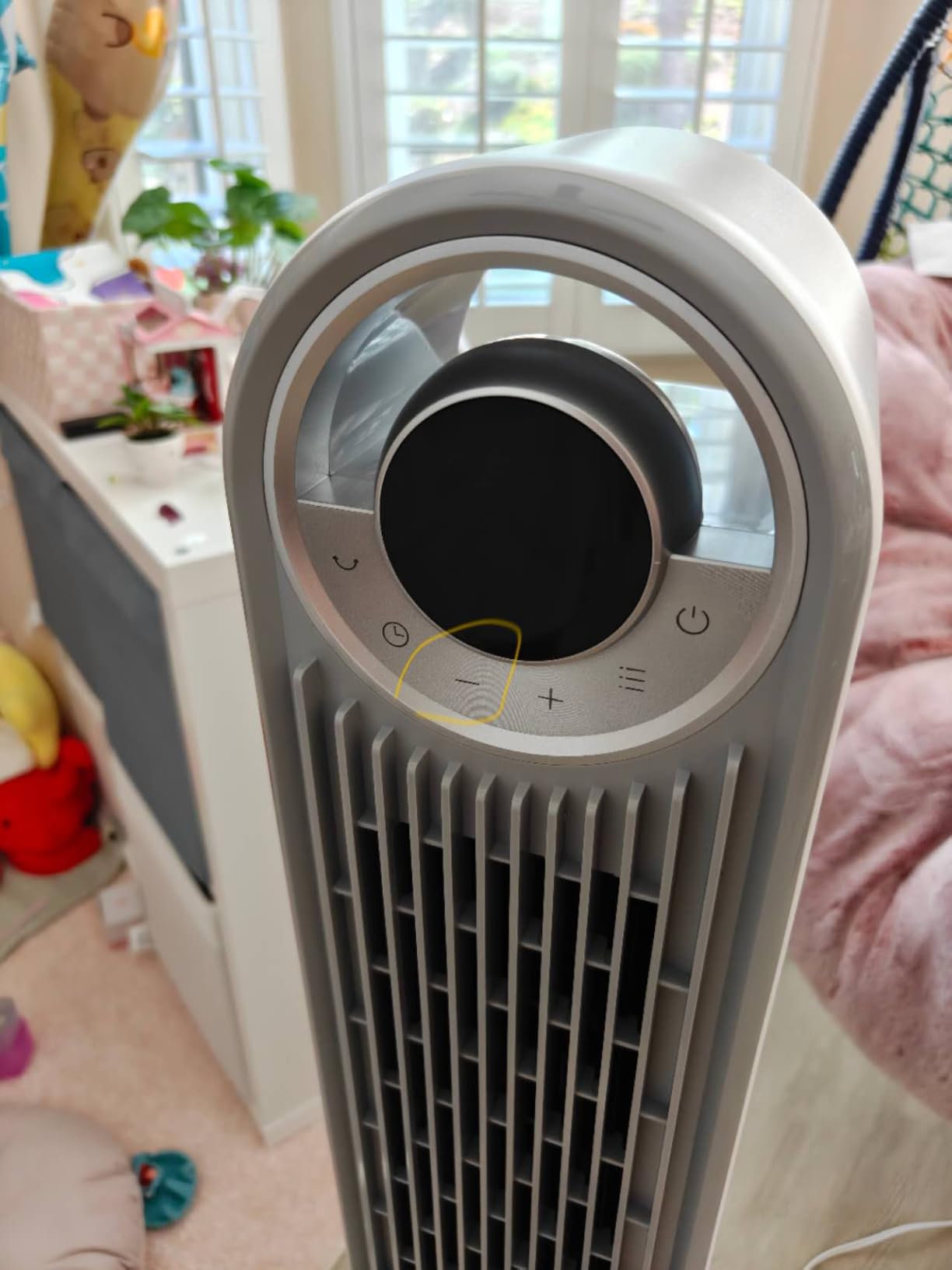 DREO Tower Fan for Bedroom, Upgraded DC 28ft/s Velocity, 9 Speeds, Quiet Standing Fan, 90° Oscillating Cooling Fan, 4 Modes, 12H Timer, Bladeless Fan Powerful for Home, Black customer photo 2