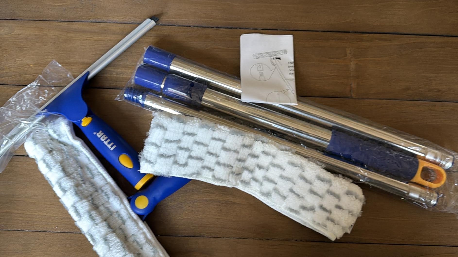 ITTAR Window Squeegee Cleaning Kit with 60