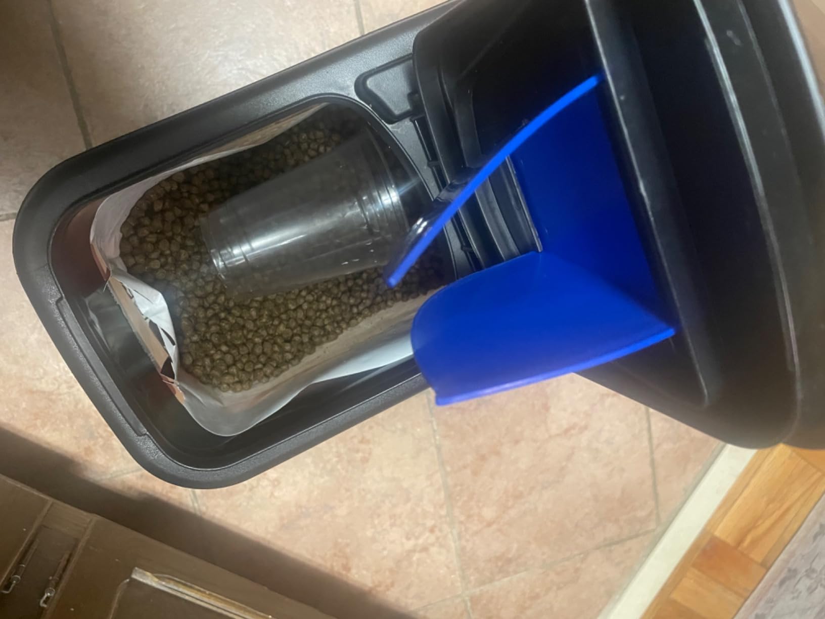 Broil King 66900 Pellet Storage Bin, Black customer photo 1