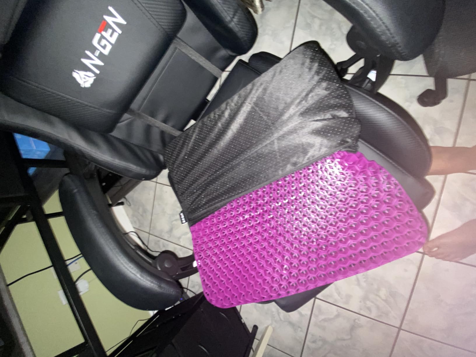 Gel Seat Cushion for Long Sitting, Gel Chair Cushion (Large & Thick) customer photo 1