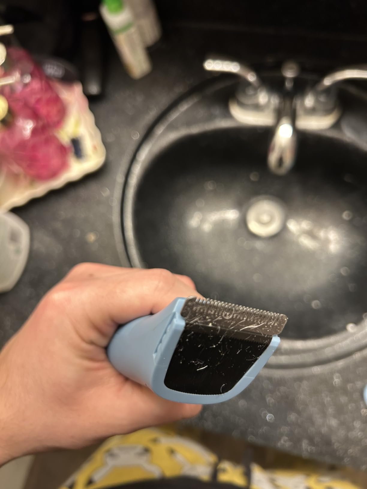 VIKICON Manscape Trimmer for Men, No Nicks Electric Body/Ball/Pubic Shaver customer photo 1