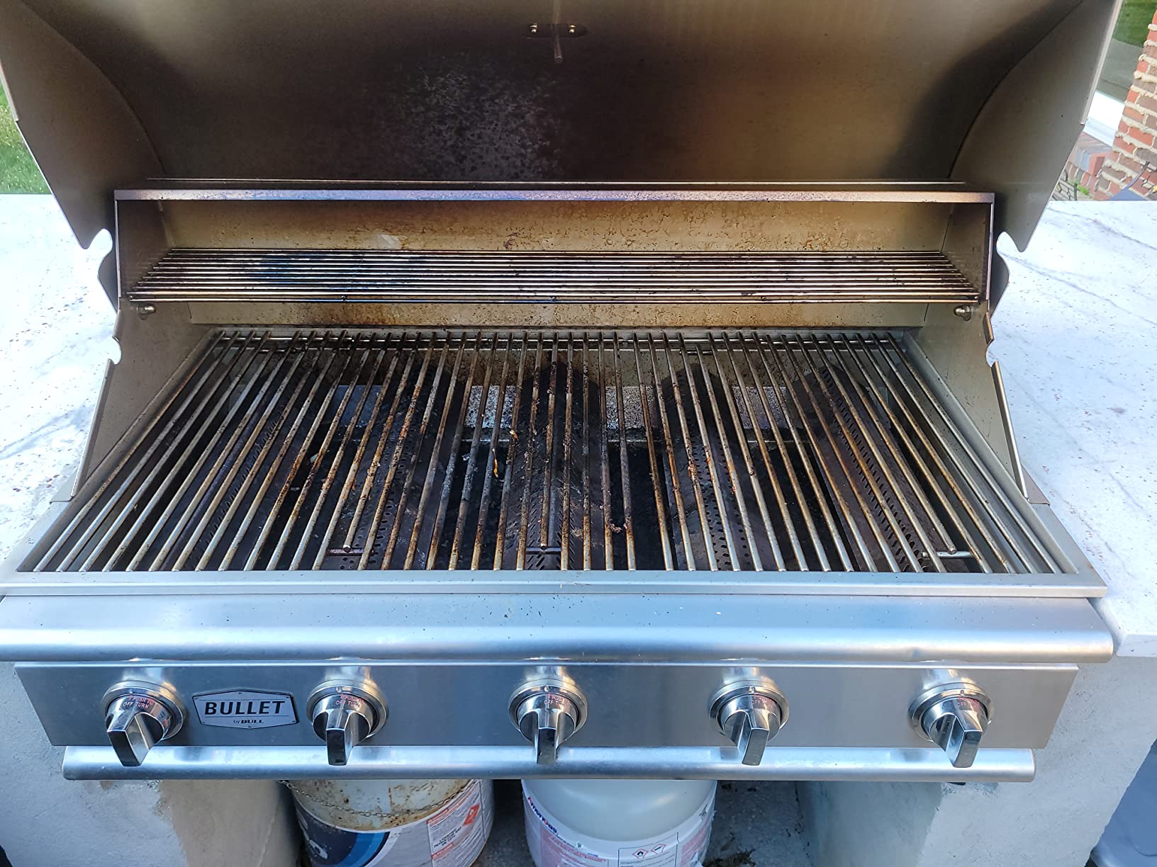 Bull by Bull Yukon 5 Burner Outdoor Kitchen Grill, Built-In Propane Grill with 75,000 BTUs of Heat, 304 Stainless Steel, Cast Iron Heat Treated Reliabull Bar Burners and Piezo Igniters customer photo 1