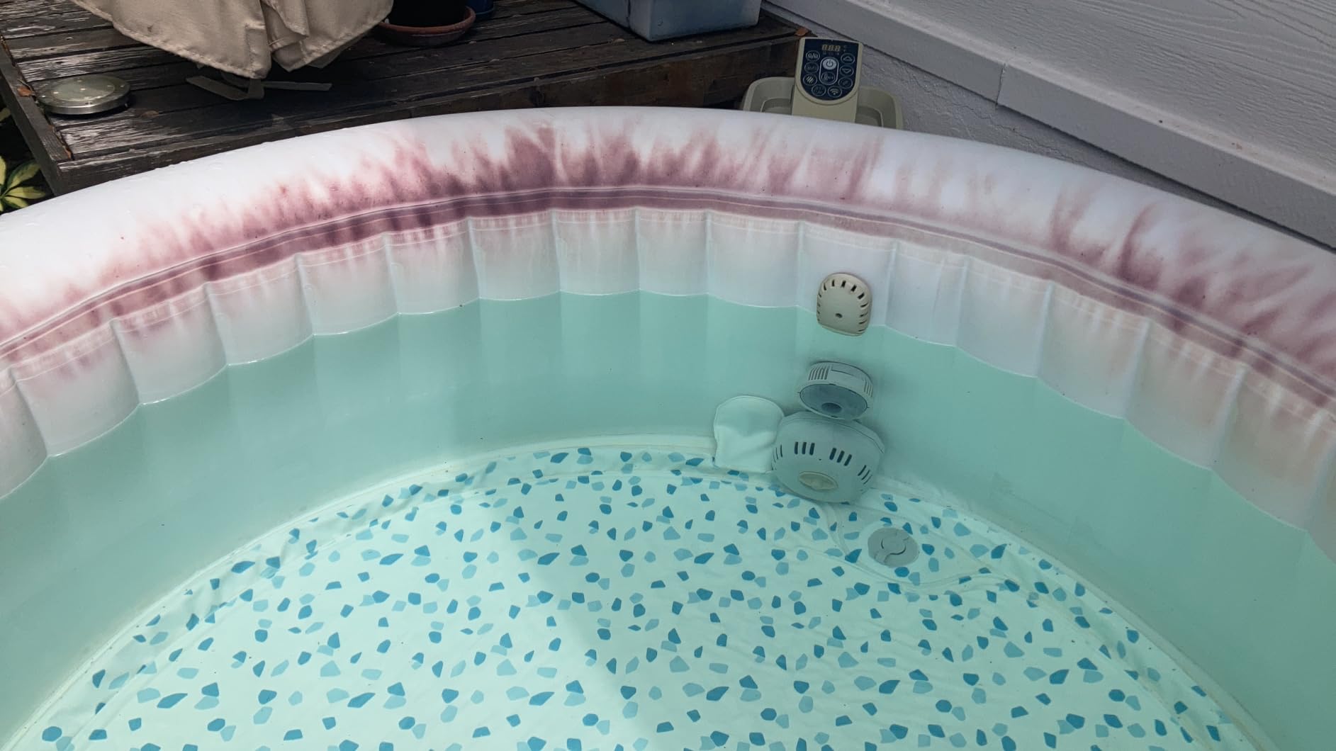 Coleman 90455 SaluSpa Bahamas 71-Inch x 26-Inch 4 Person Outdoor Portable Hot Tub Spa with 120 Air Jets, Pump, 2 Filter Cartridges, and Tub Cover customer photo 2