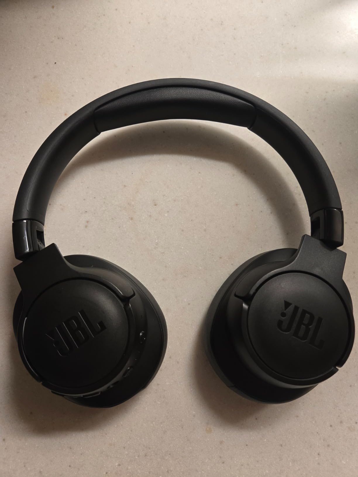 JBL Tune 760NC - Over-Ear Nc Headphones - Black customer photo 2