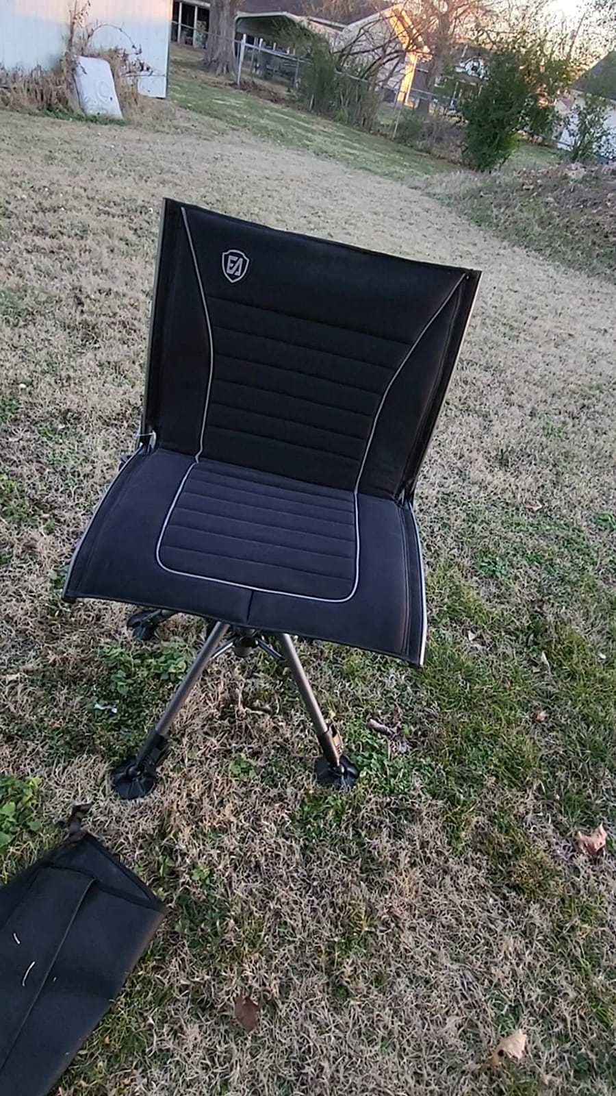 EVER ADVANCED 360° Silent Swivel Hunting Chair for Blinds, Adjustable Folding Hunting Seats with Armrests for Outdoor Activities, Fishing, Support 400lbs, Black customer photo 1