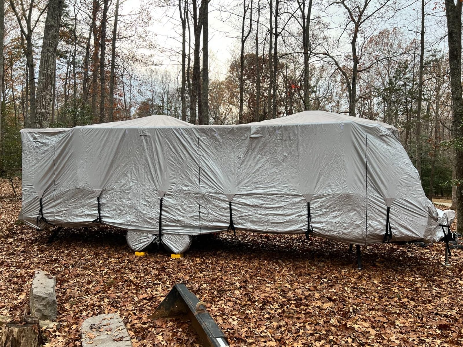 FRUNO Oxford Fabric Travel Trailer Cover RV Cover 22'-24' Waterproof Rip-Resistant Anti-UV Camper Cover for Winter Snow with Jack Cover 4 Tire Covers and Gutter Covers customer photo 1