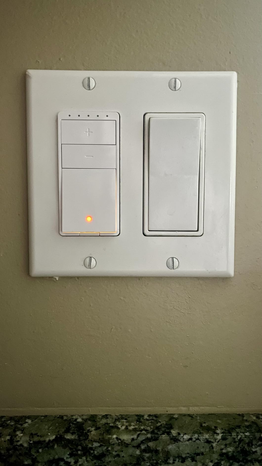 Amazon Basics Smart Dimmer Switch, Single Pole, Works with Alexa Only, Voice Control, 2.4 GHz Wi-Fi, No Hub Required, Neutral Wire Required, White customer photo 1
