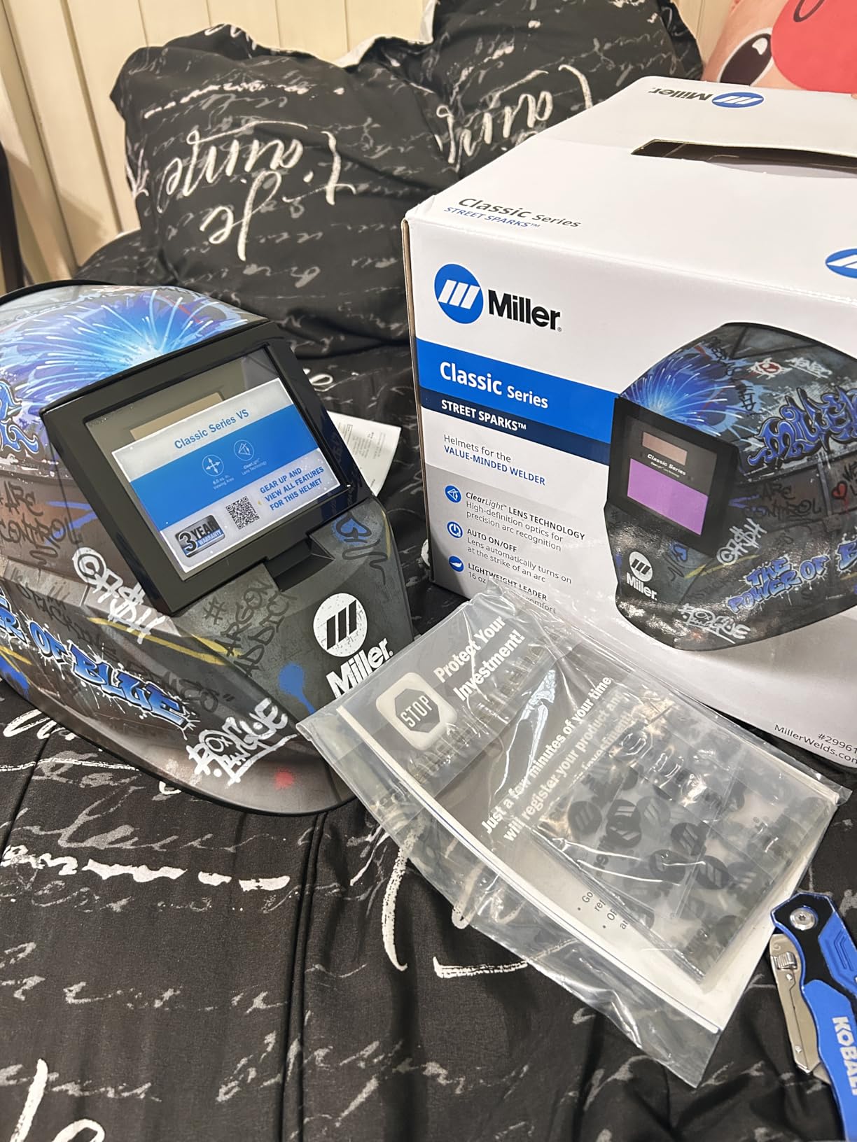 Miller Classic Series Welding Helmet, ClearLight™, Shade 8-13, Black customer photo 1