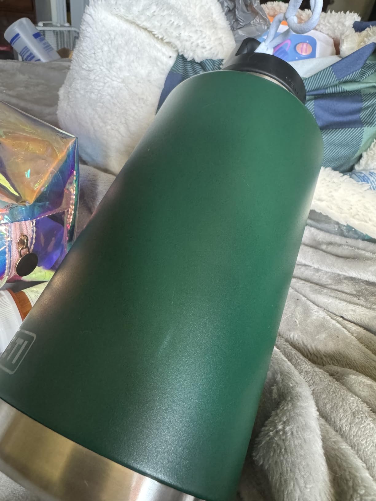 YETI Rambler 64 oz Bottle, Vacuum Insulated, Leakproof, Stainless Steel with Chug Cap, Black customer photo 2