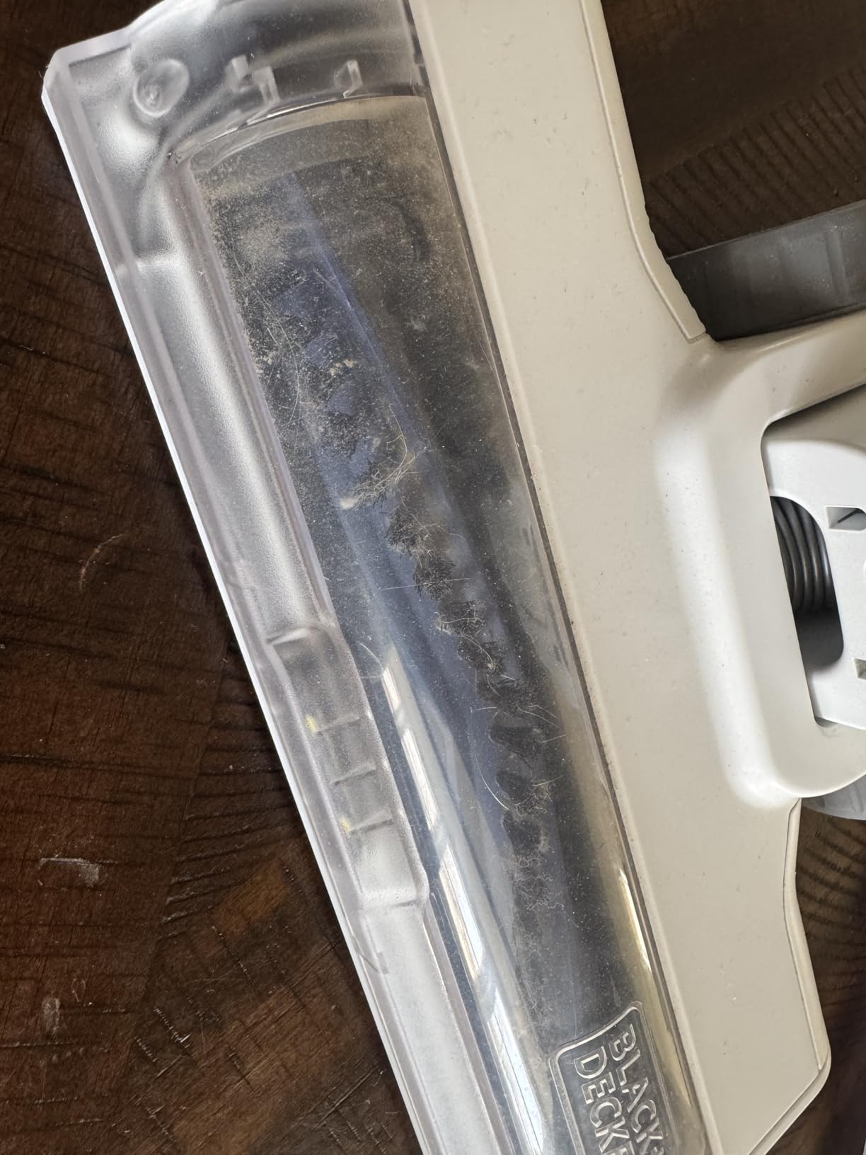 BLACK+DECKER POWERSERIES 16V MAX Stick Vacuum Cordless Rechargeable with LED Lights,Portable Vacuum Cordless, Lightweight, Anti-Tangle, Self-Standing, Multi-Surface, White (BHFEA420J) customer photo 1