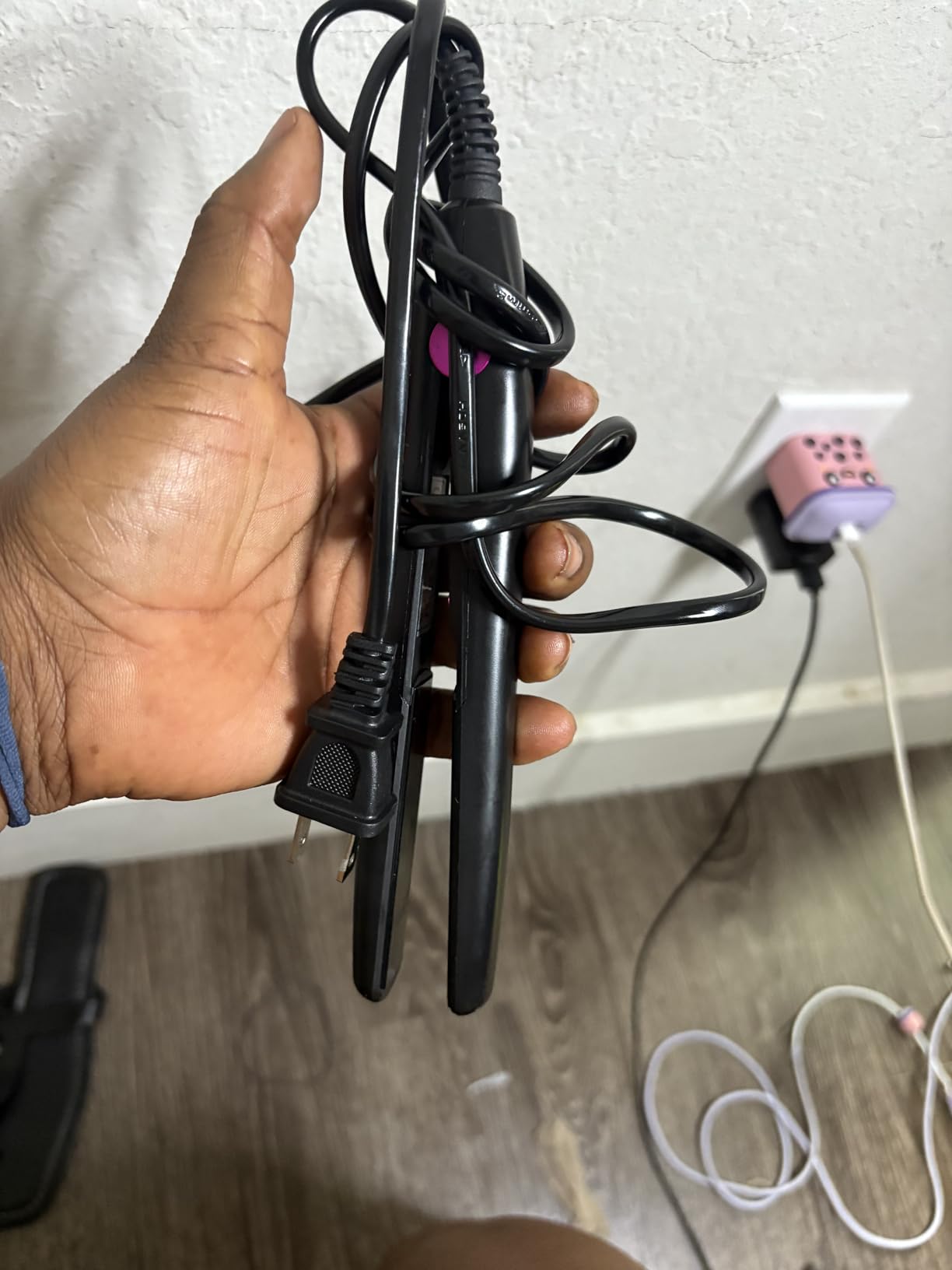 Mini Hair Straightener, Mini Flat Iron for Short Hair and Bangs, 0.7 Inch Small Flat Iron for Travel customer photo 2